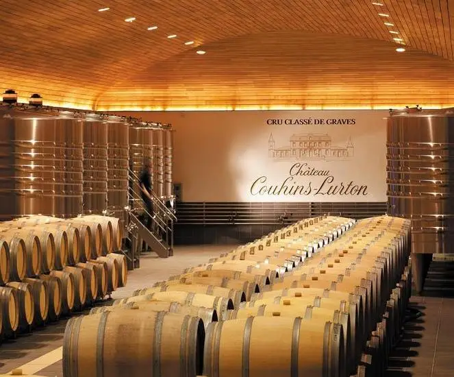 Château Couhins-Lurton 12