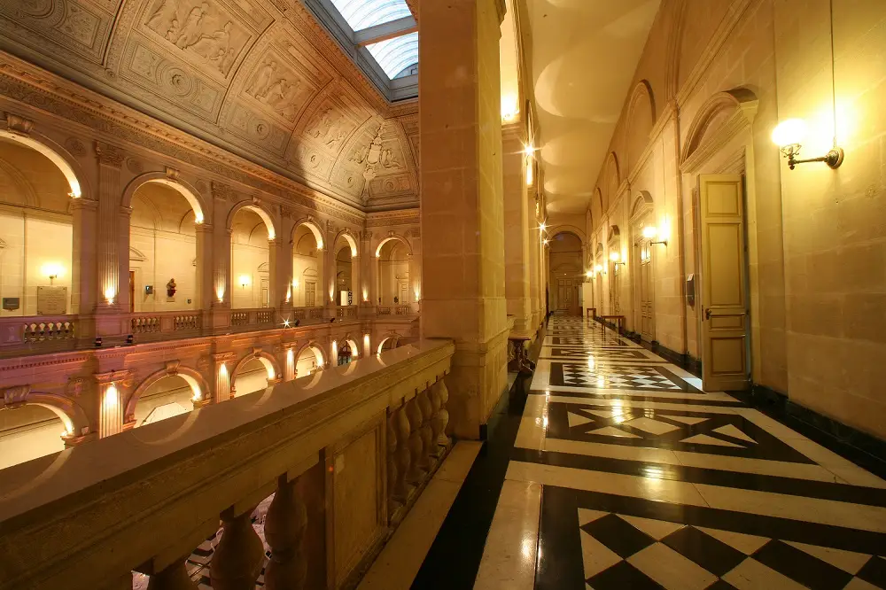 Le Palais de la Bourse 19