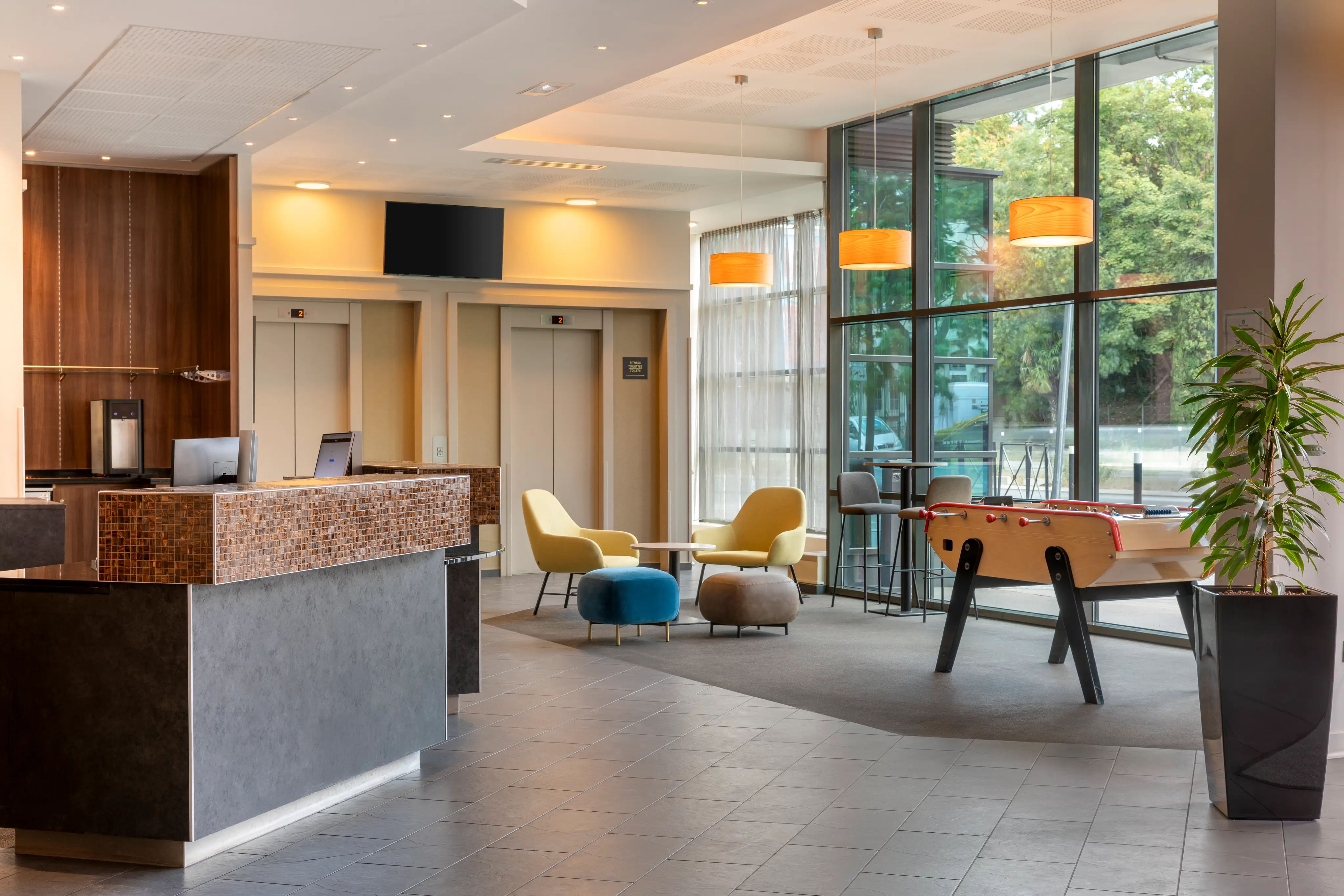 Courtyard by Marriott Paris Saint Denis 11