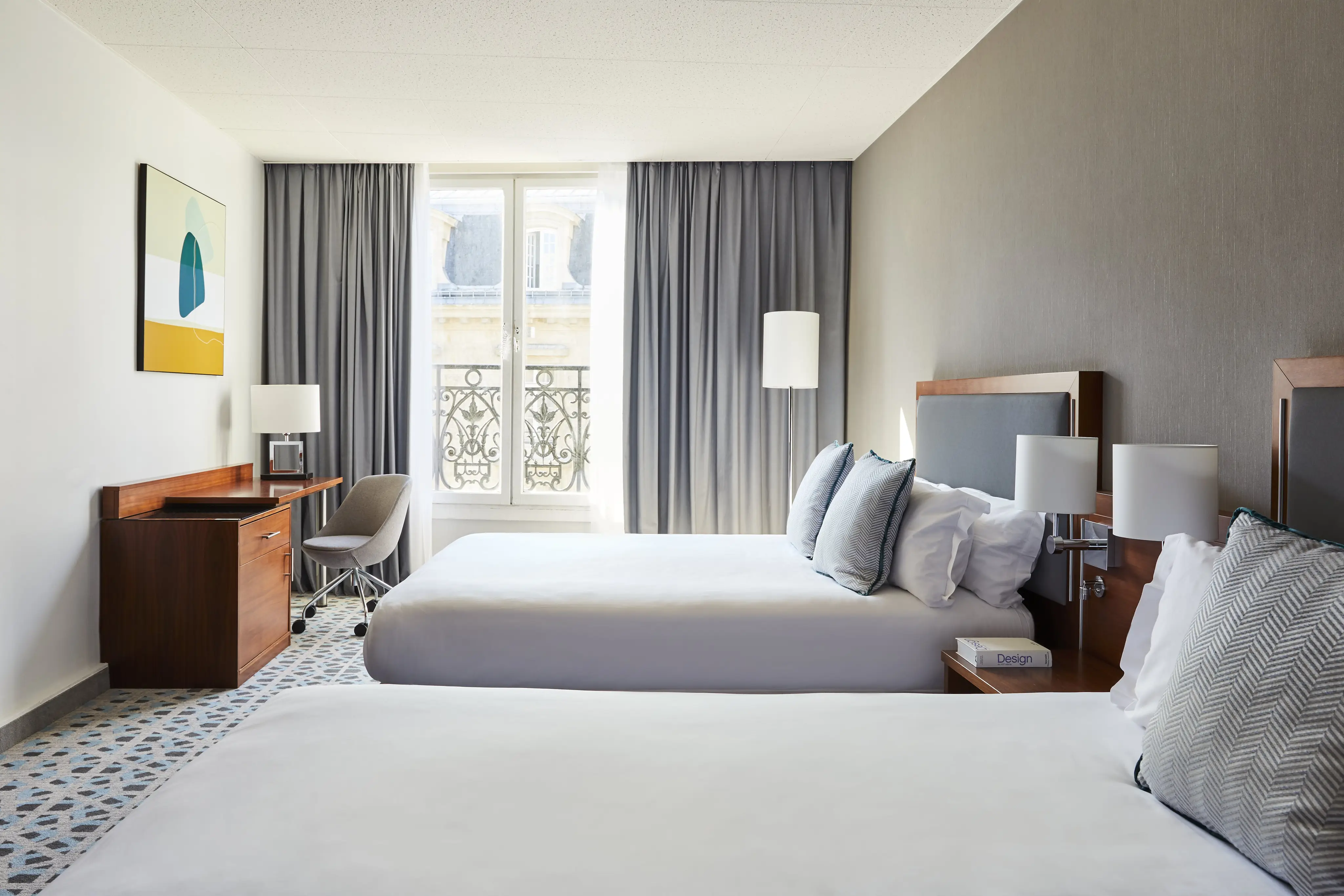 Crowne Plaza Paris République 9