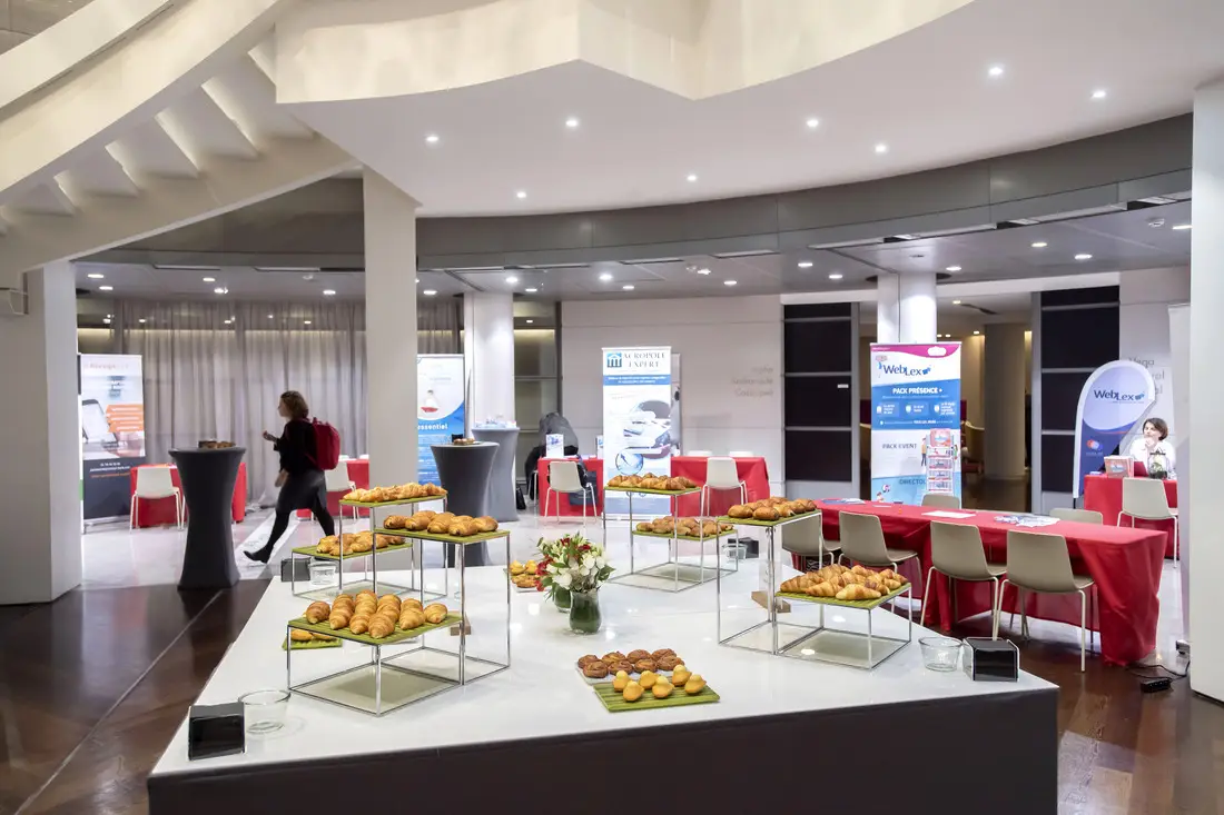 Etoile Business Center 11
