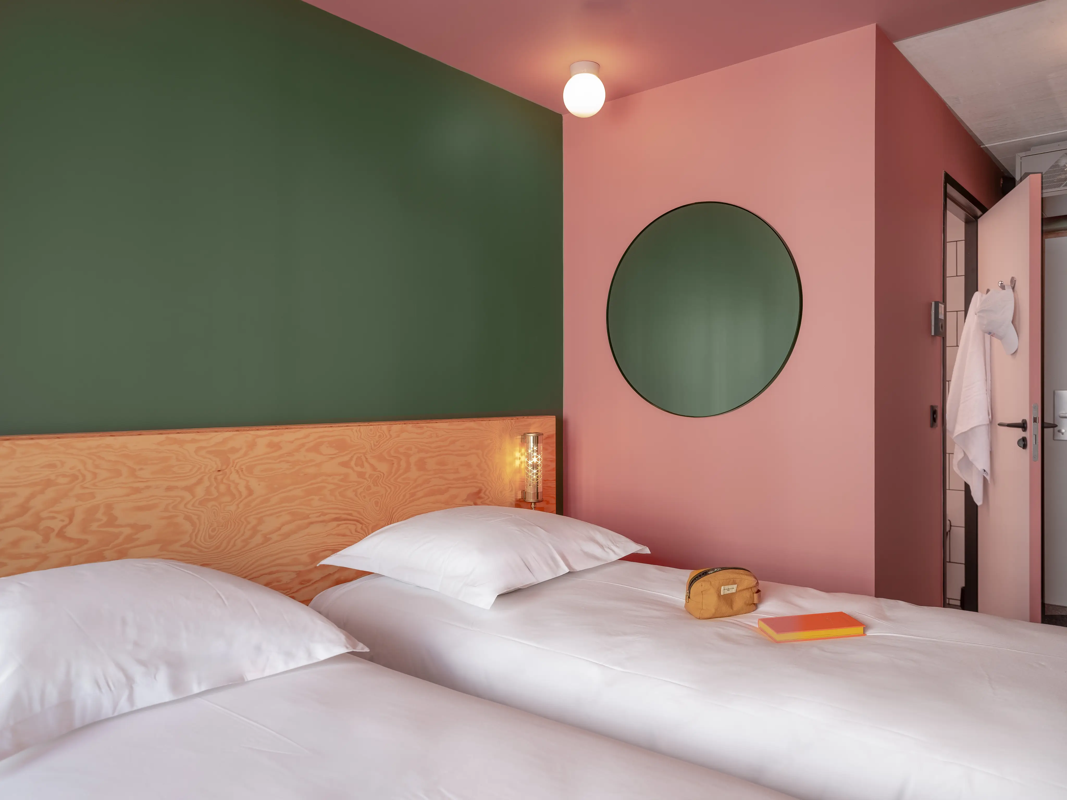 Eklo Hotel Bordeaux Centre Bastide 29