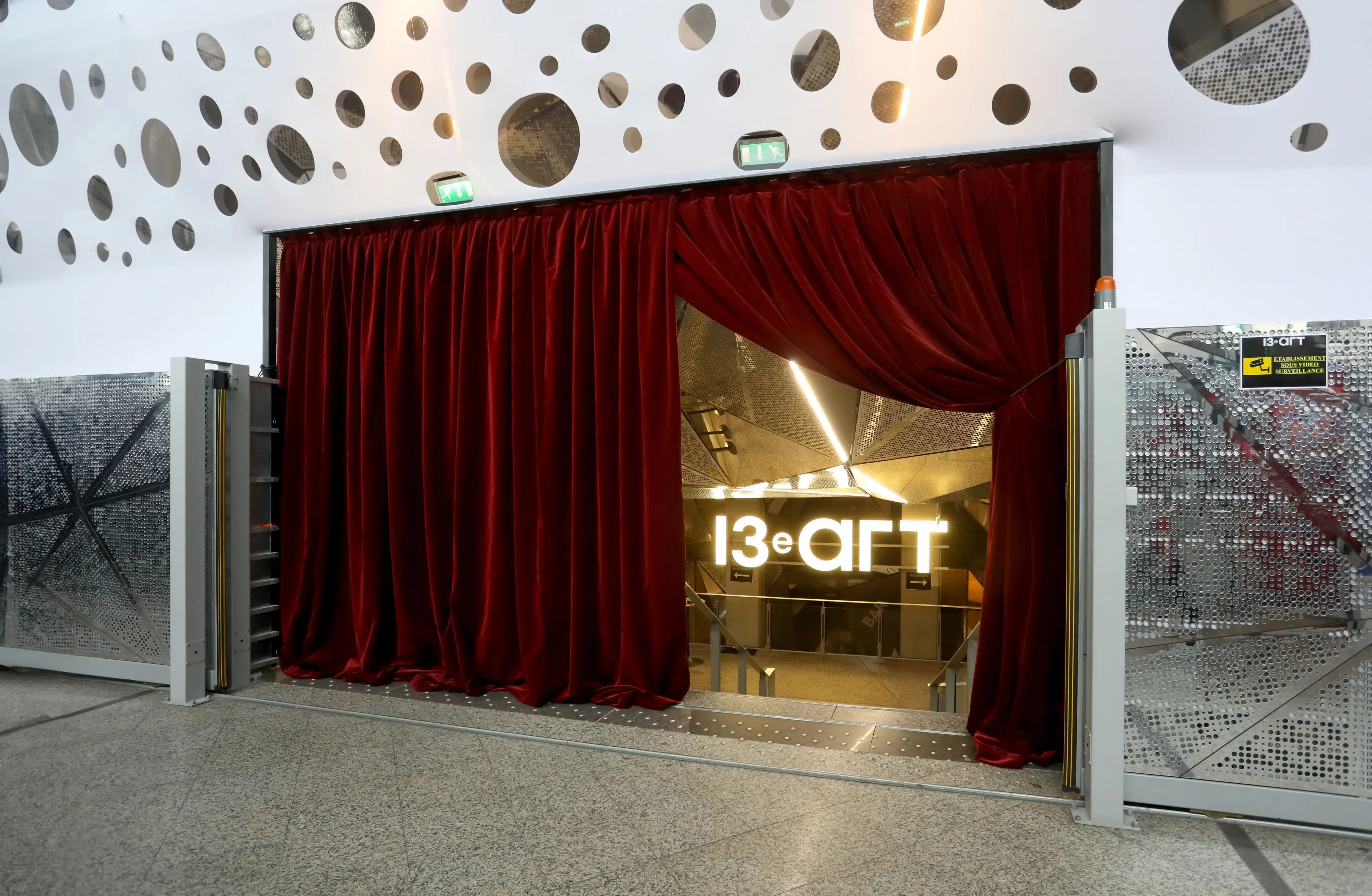 Théâtre Le 13e Art