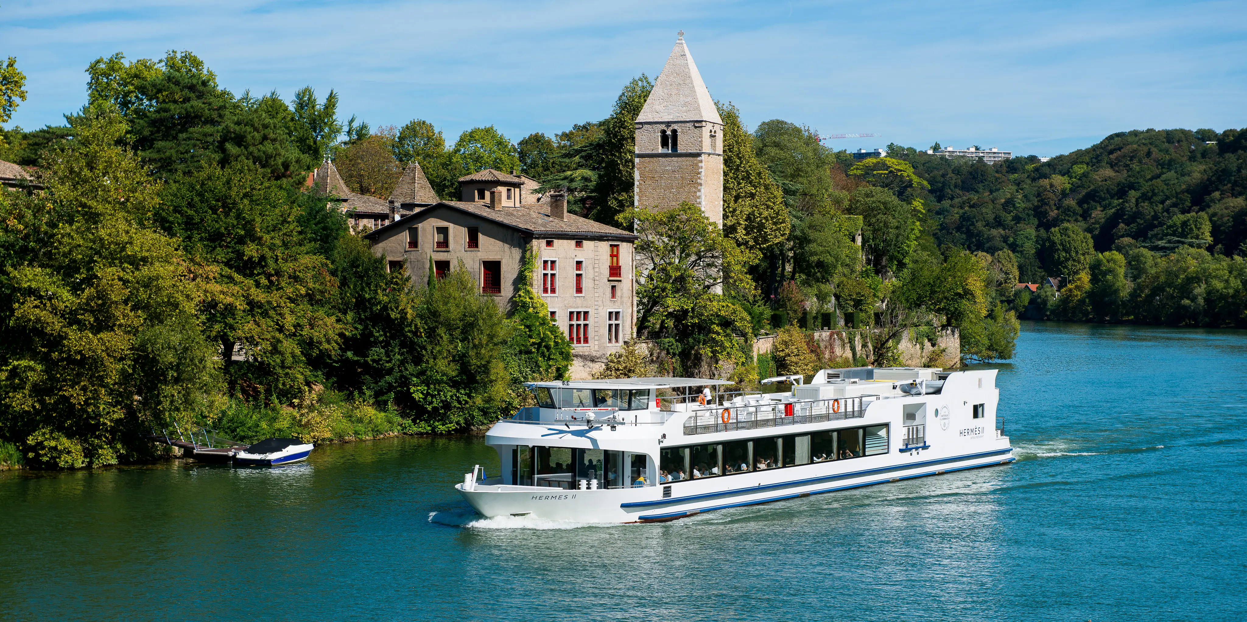 Les Bateaux Lyonnais