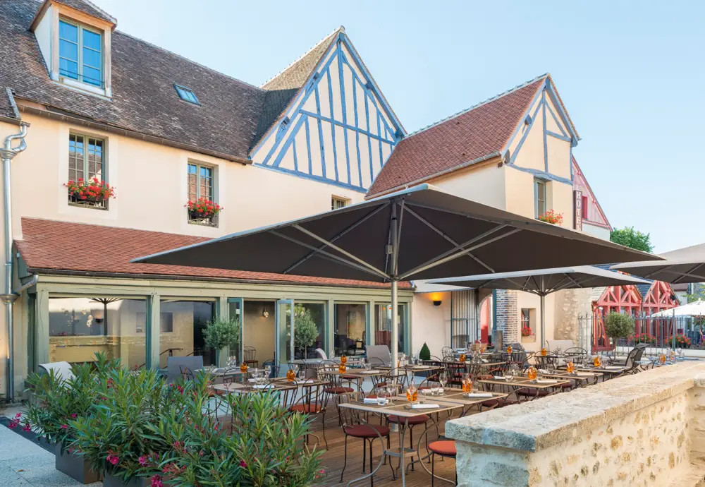 Hôtel Aux Vieux Remparts 27