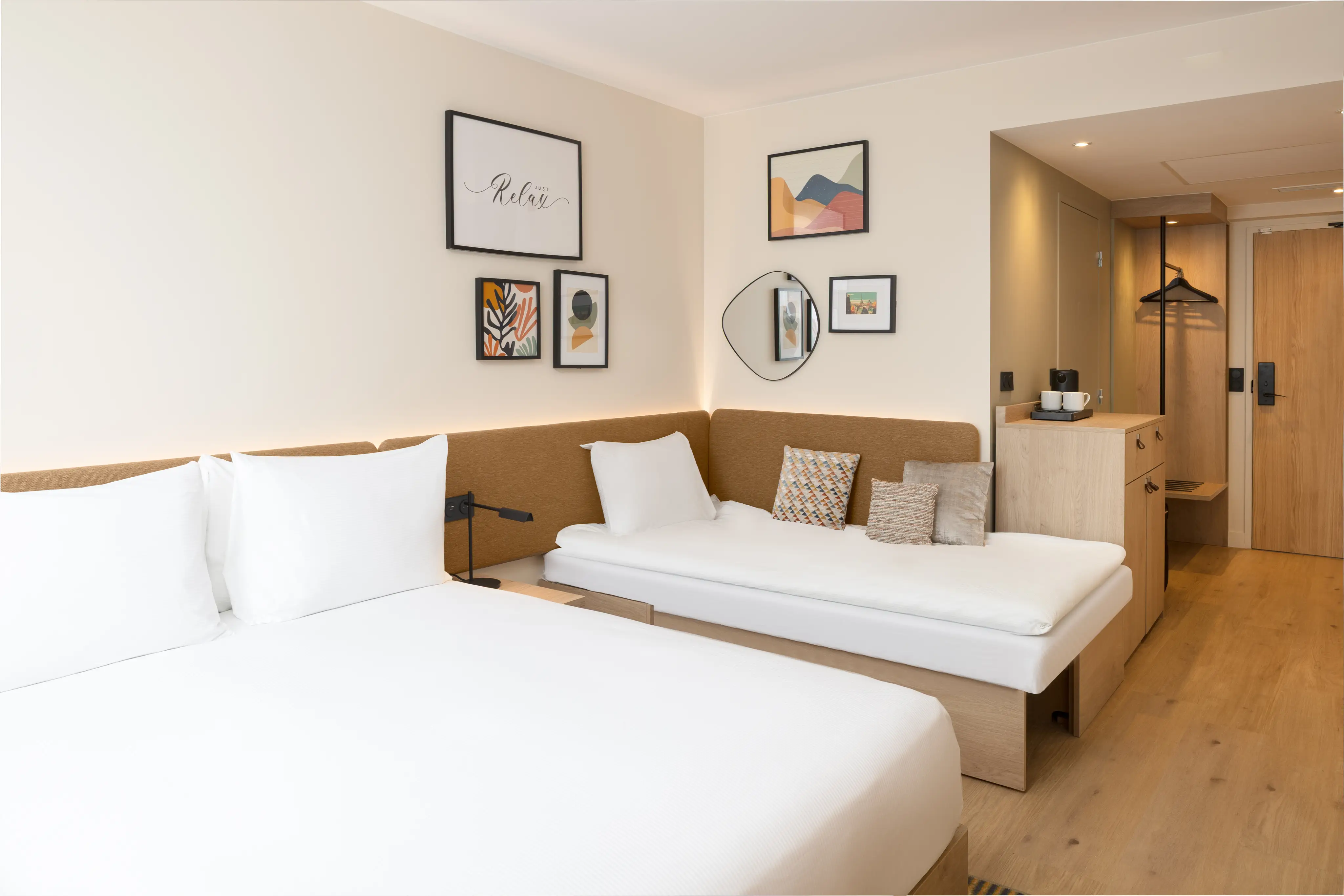 Hampton by Hilton Paris Charles de Gaulle Airport 11