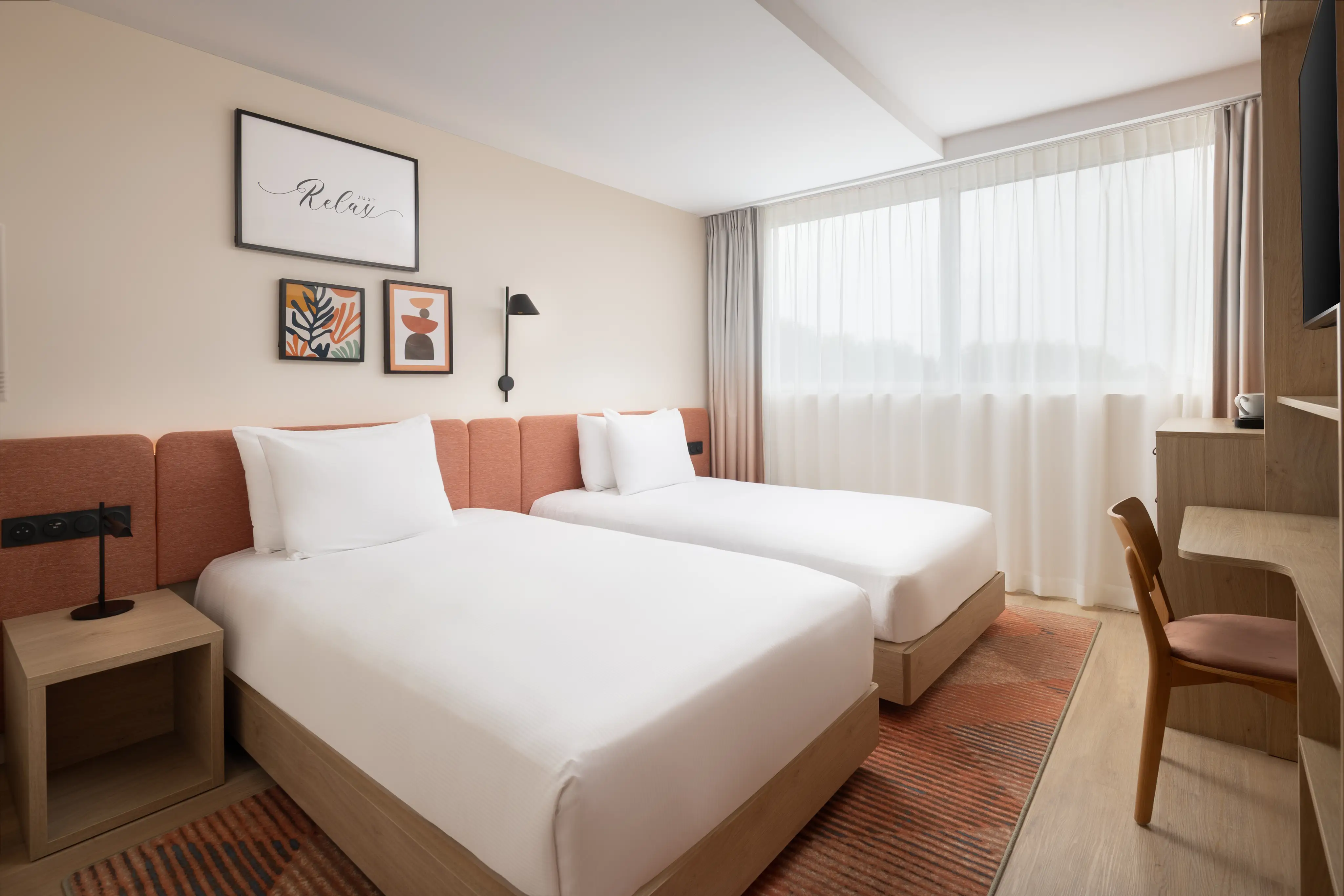 Hampton by Hilton Paris Charles de Gaulle Airport 10