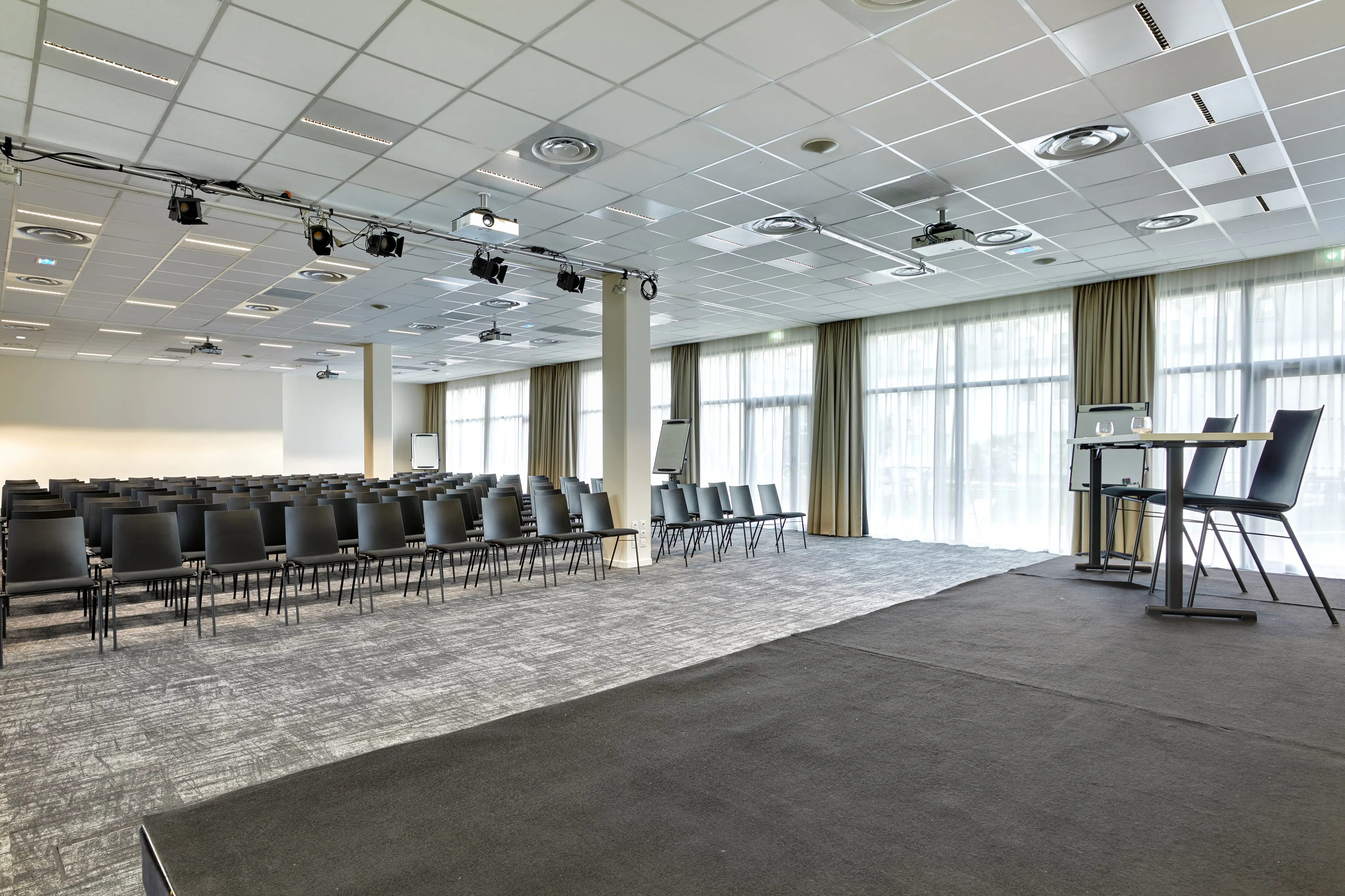 Ibis Styles La Roche-sur-Yon 13