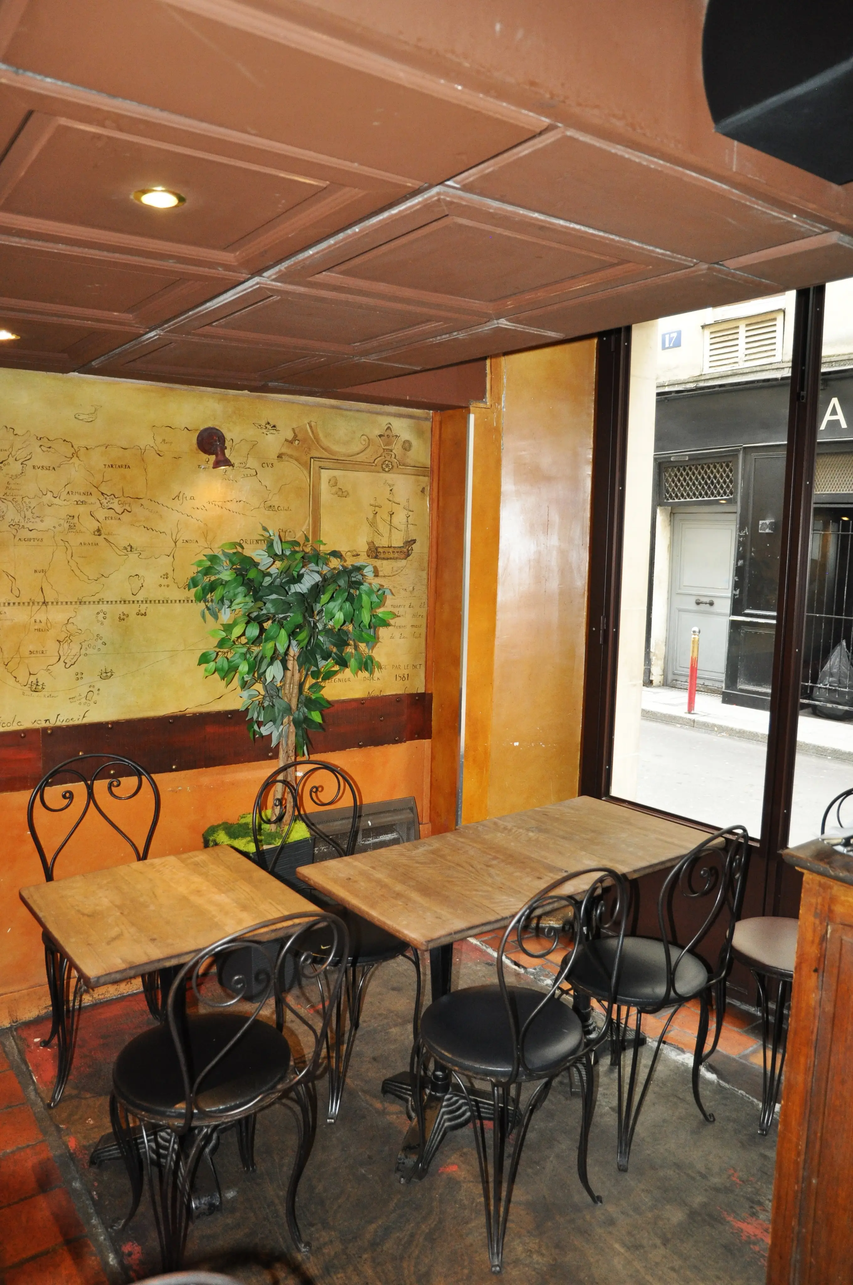 La Boussole 19