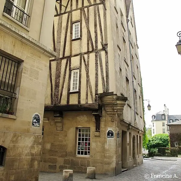 Balade urbaine : À la découverte du Paris médiéval