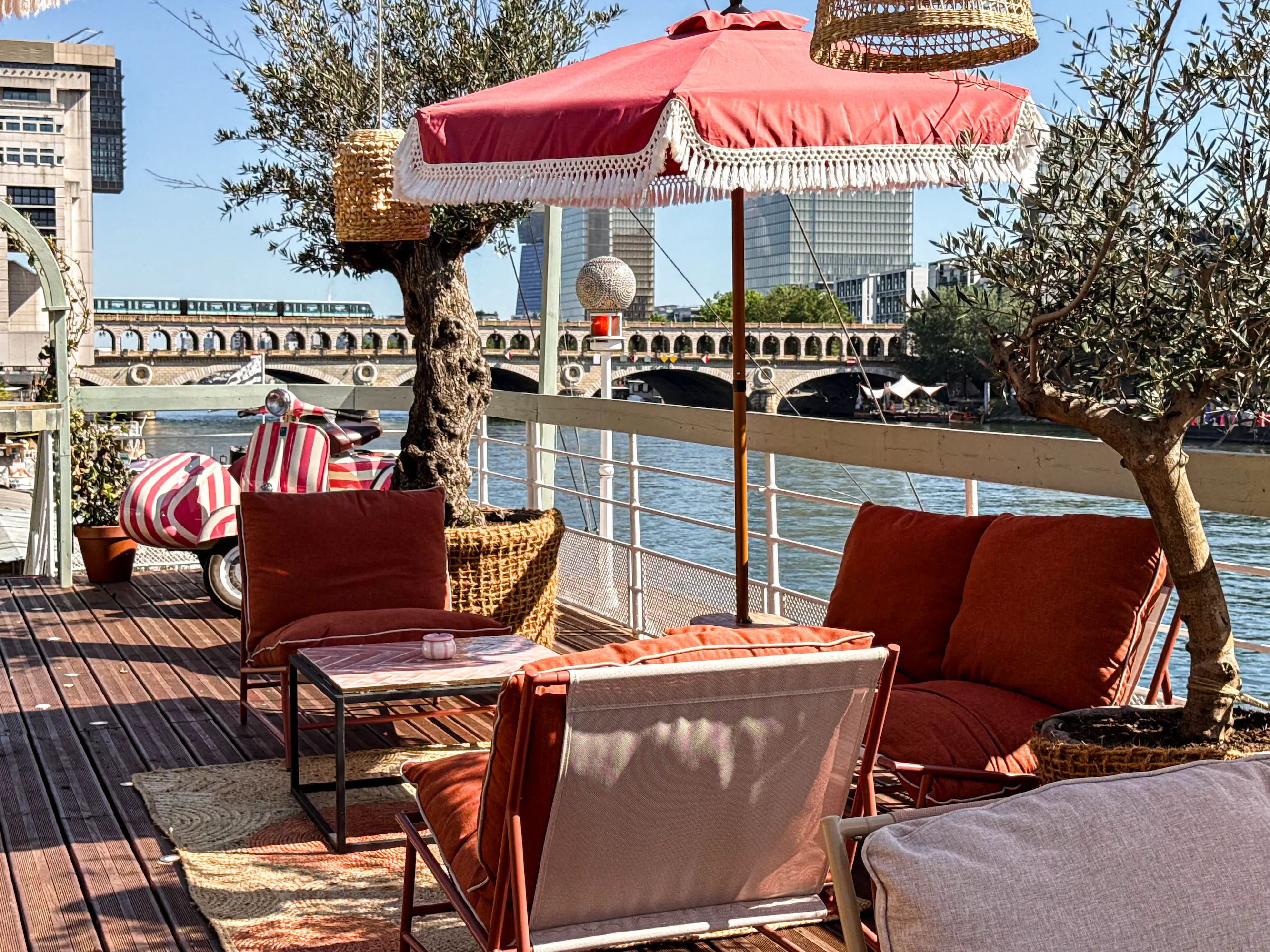 Péniche Olivia 54