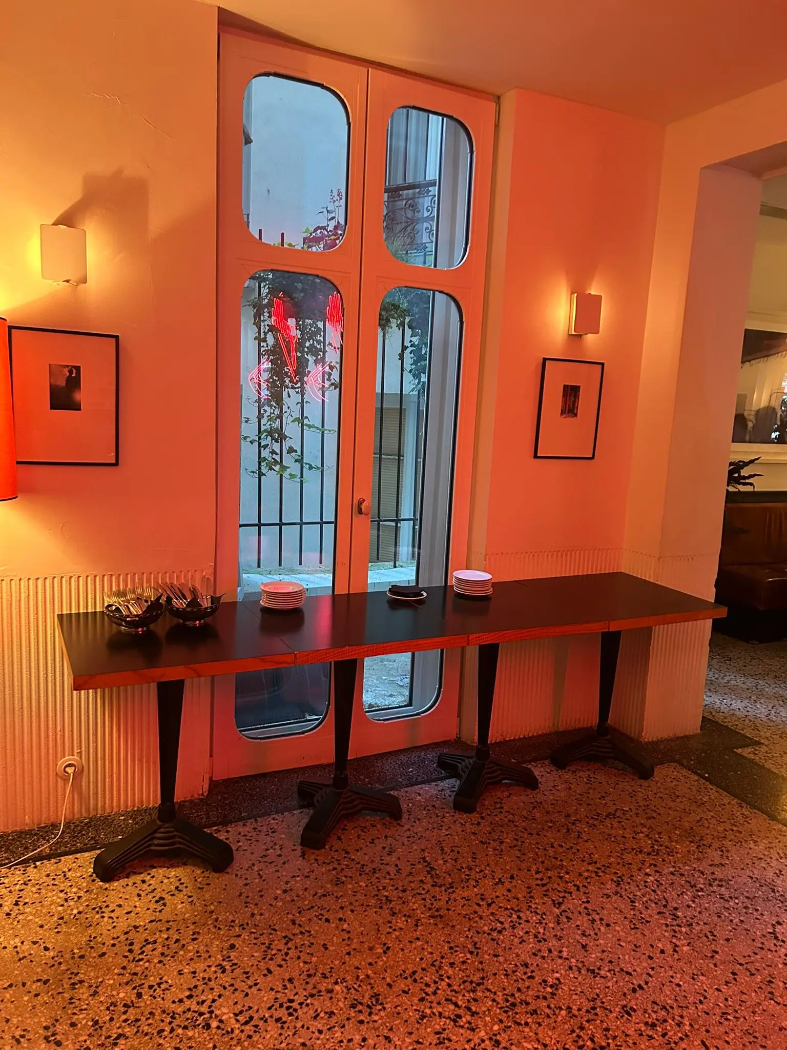 LE PIGALLE 10