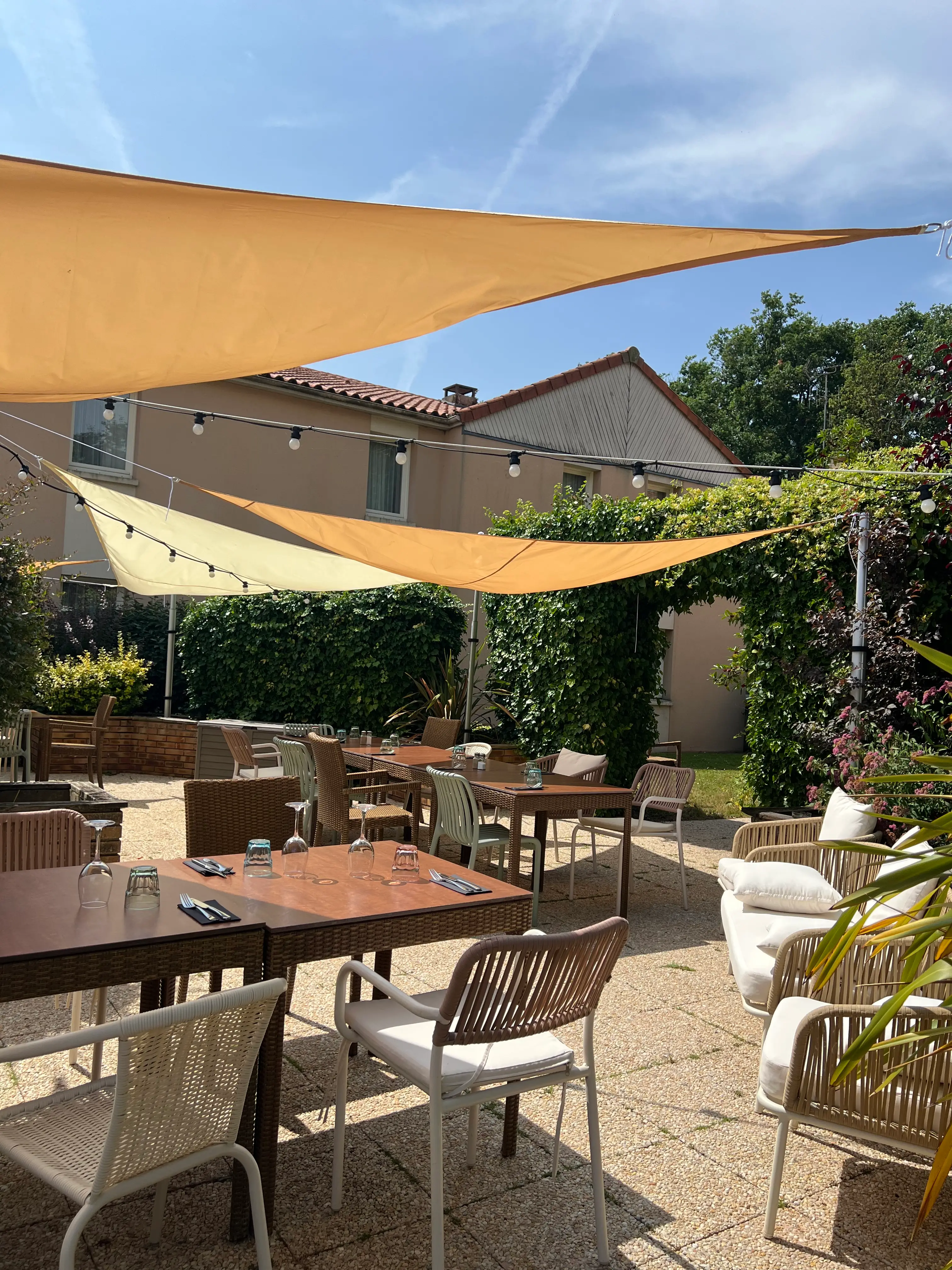 Ibis Styles Cholet 17