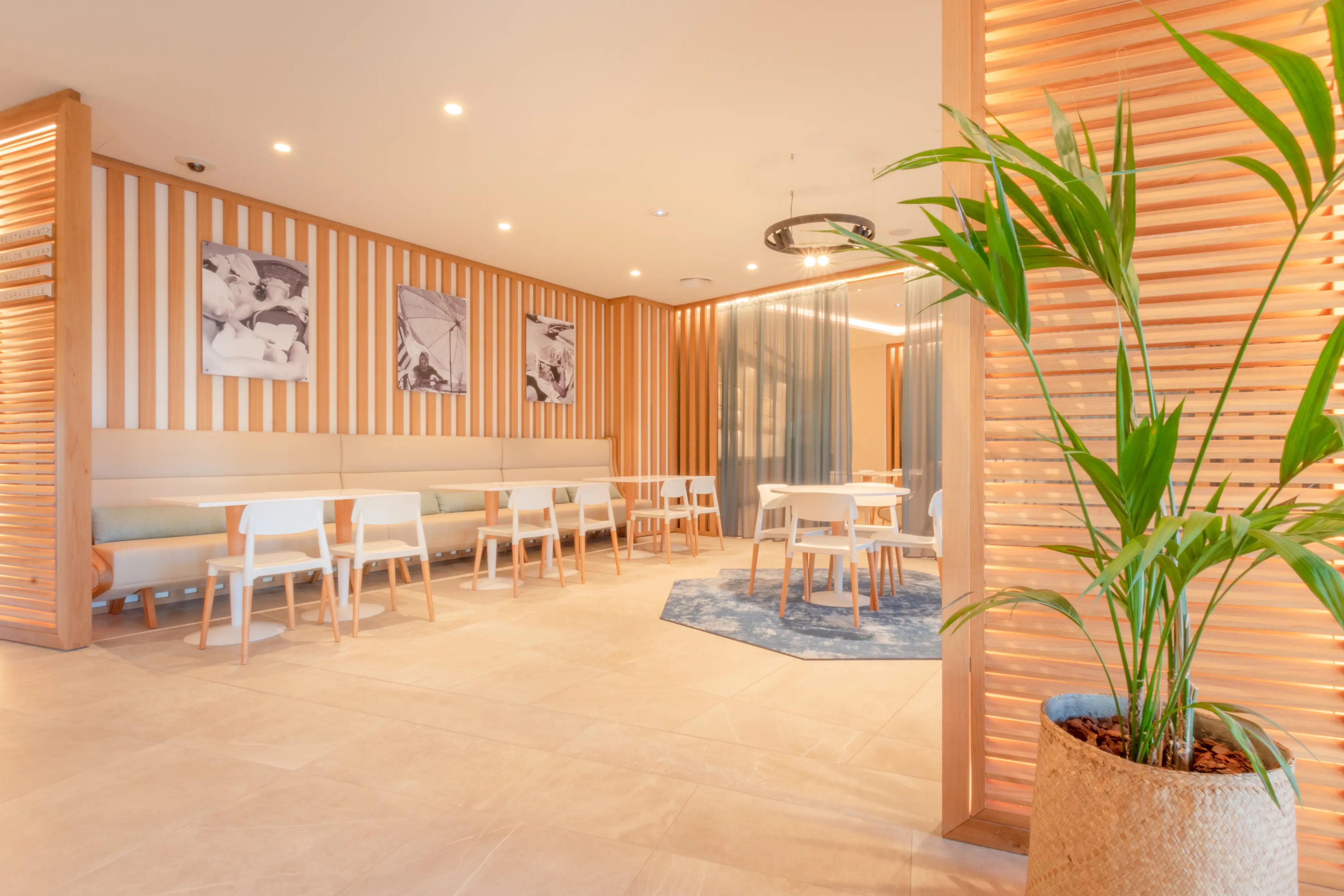 Holiday Inn Nice - Port St Laurent 33