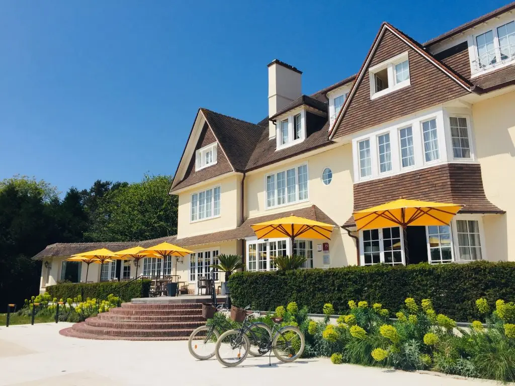 Le Manoir Hôtel ****