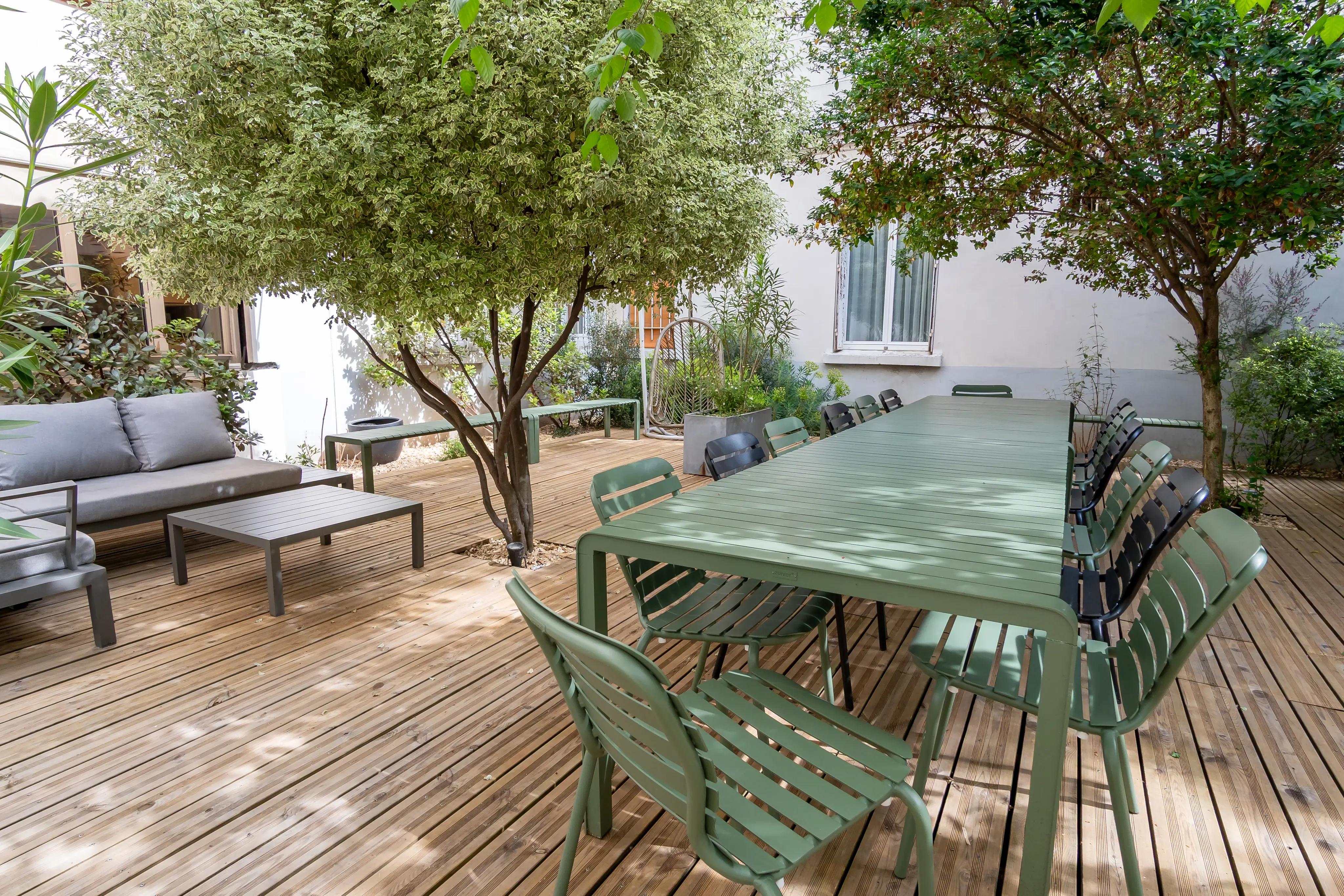 Ancienne banque avec 200m2 de terrasse 15