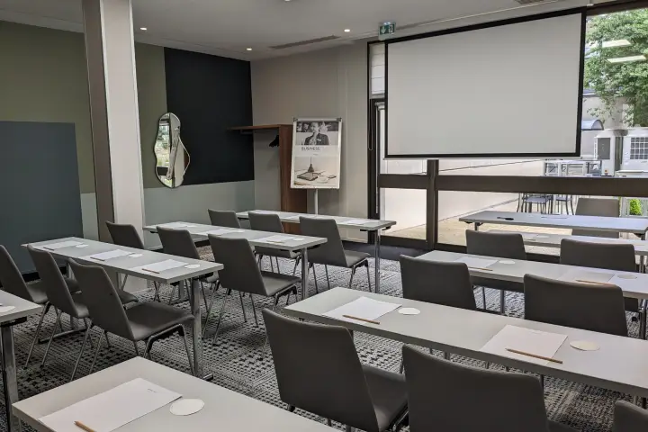 Mercure Caen Centre Port de Plaisance 17