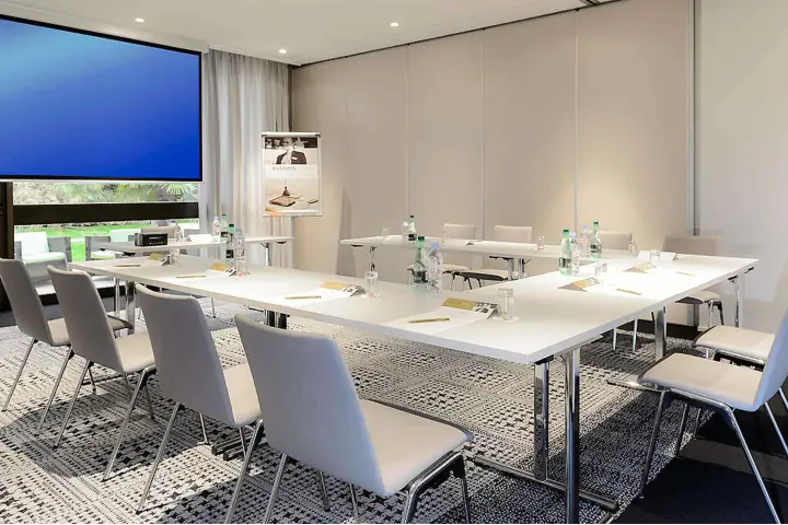 Ibis Caen Centre 18