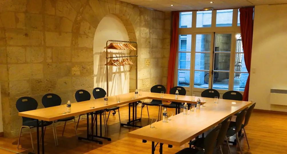 Espace Chapeau Rouge 3