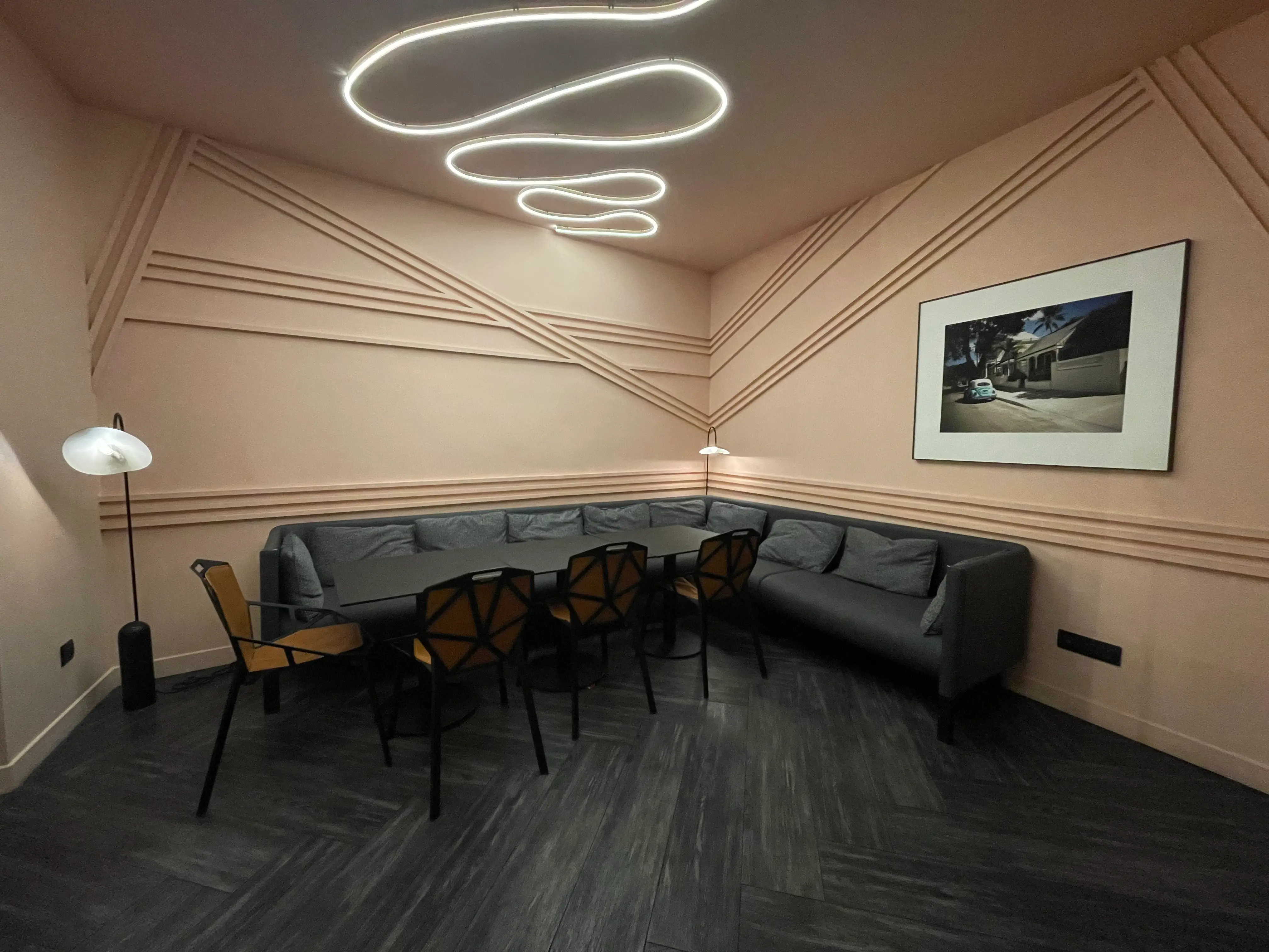 TRIBE Paris Batignolles 26