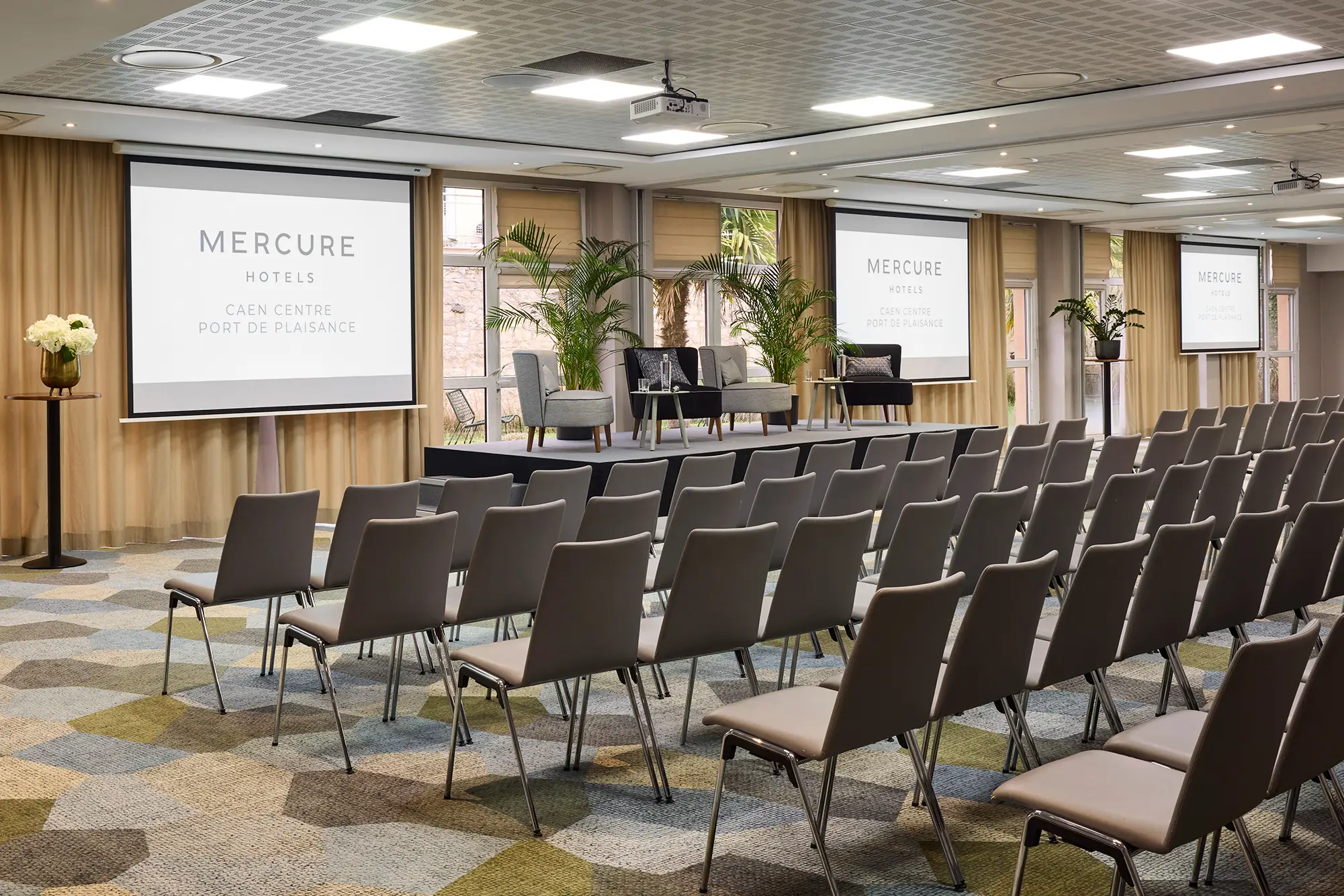 Mercure Caen Centre Port de Plaisance 9