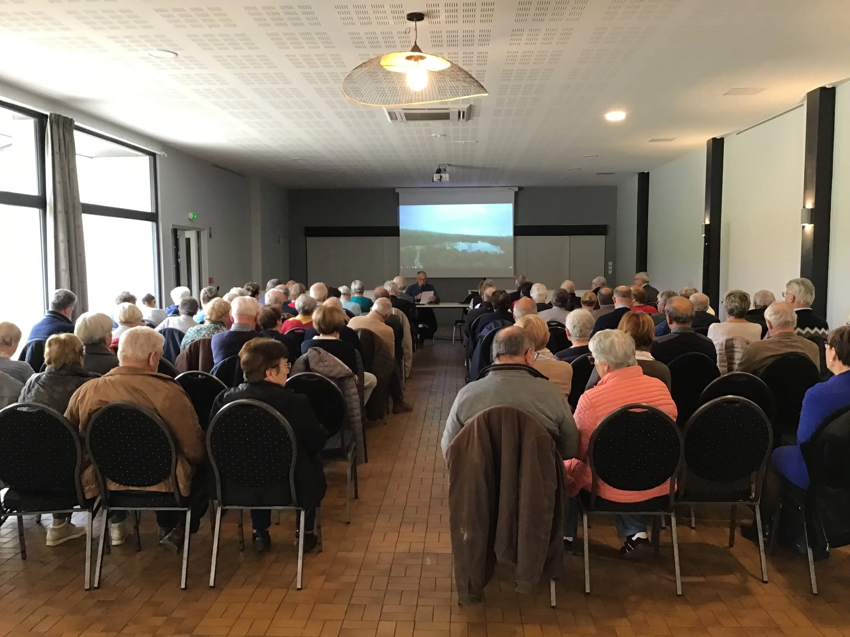 Salon du Béron, salle de réception et de séminaire 4