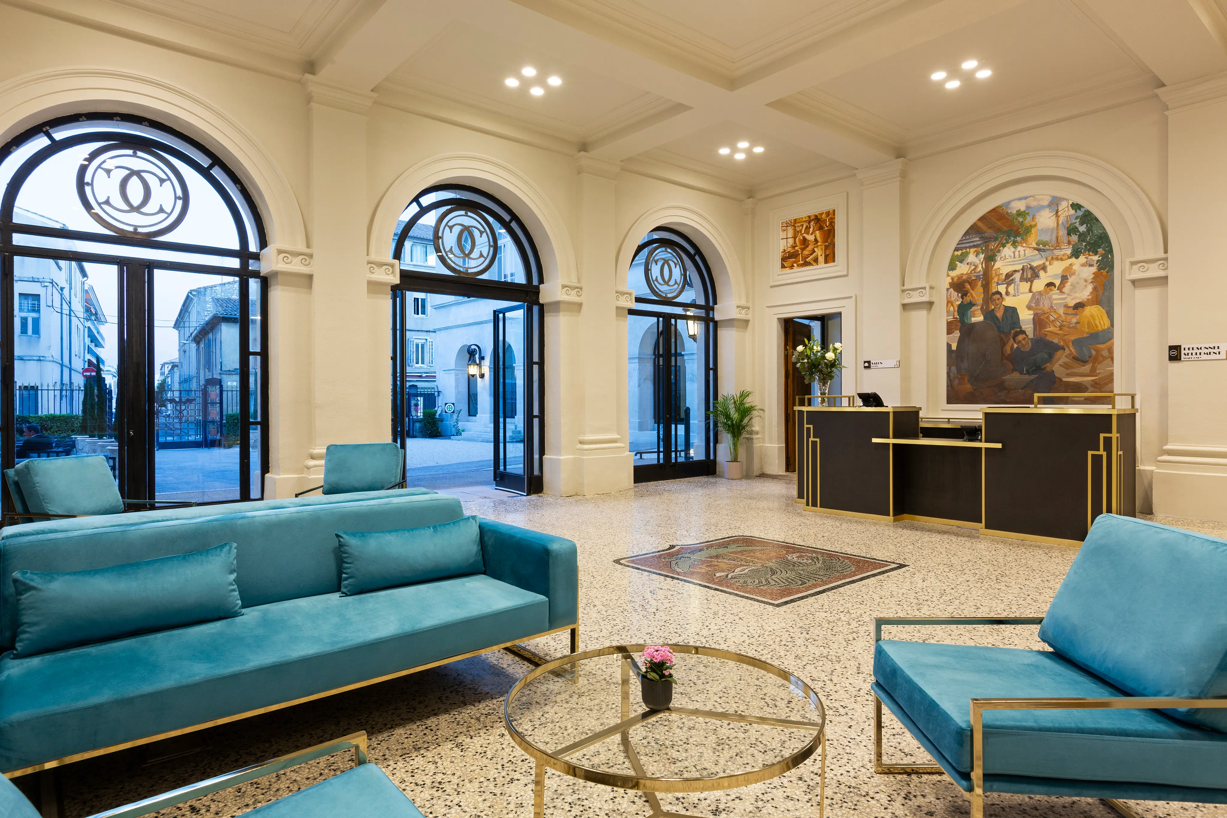 Le Grand Hôtel Dieu***** 4