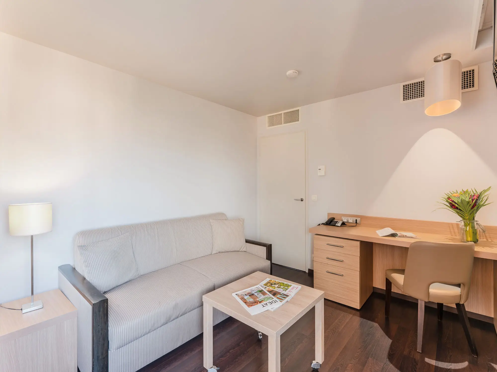 RESIDHOME NANTES BERGES DE LA LOIRE 9