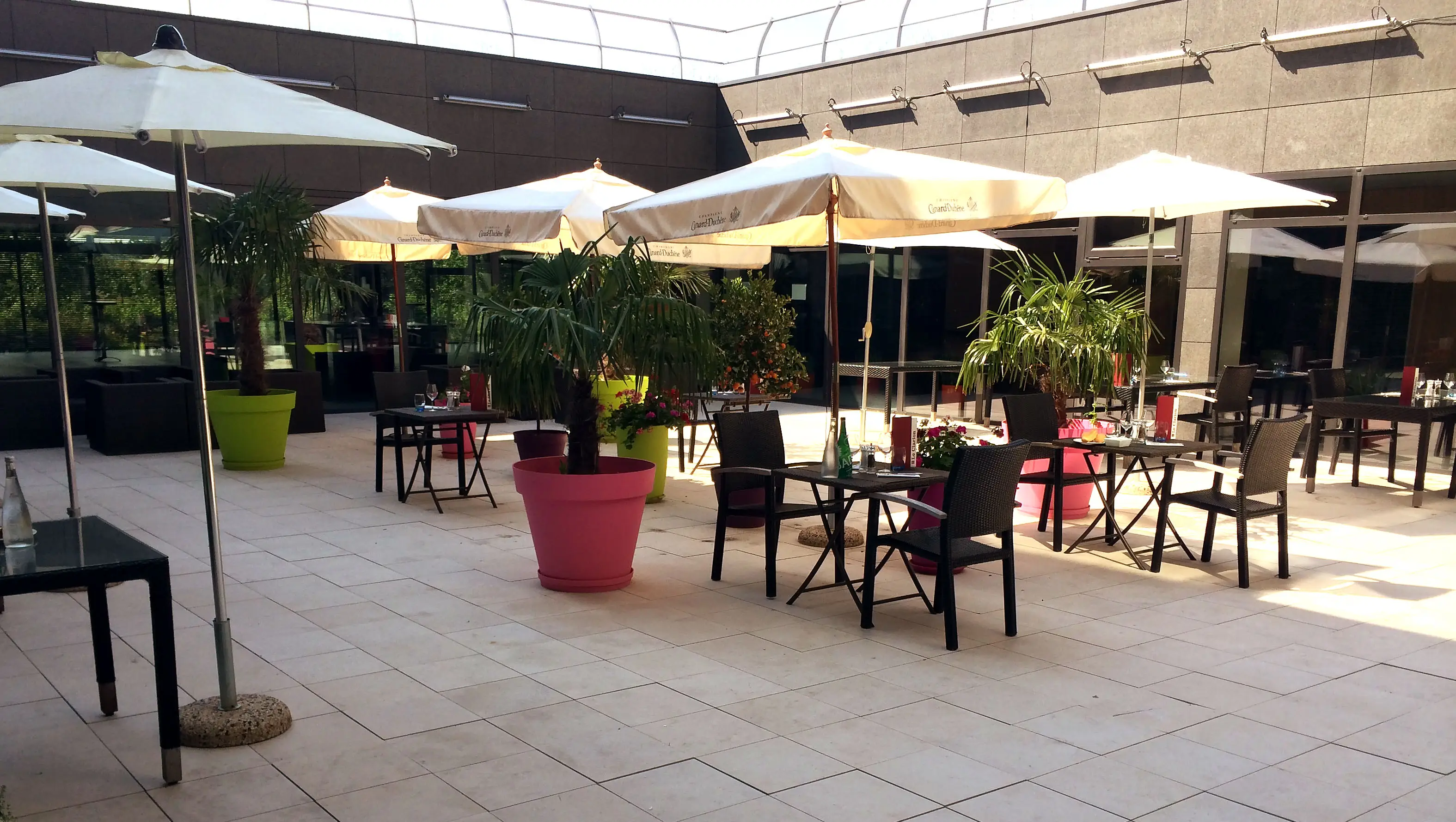 RESIDHOME SUITES PARIS SENART 4