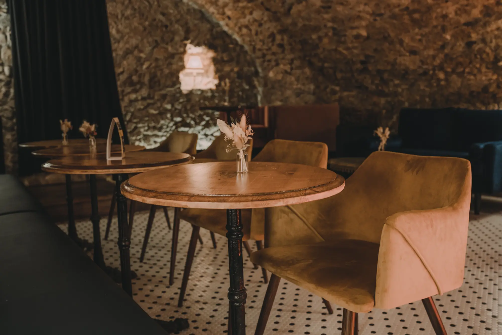 Cave voûtée au coeur du Vieux Nice