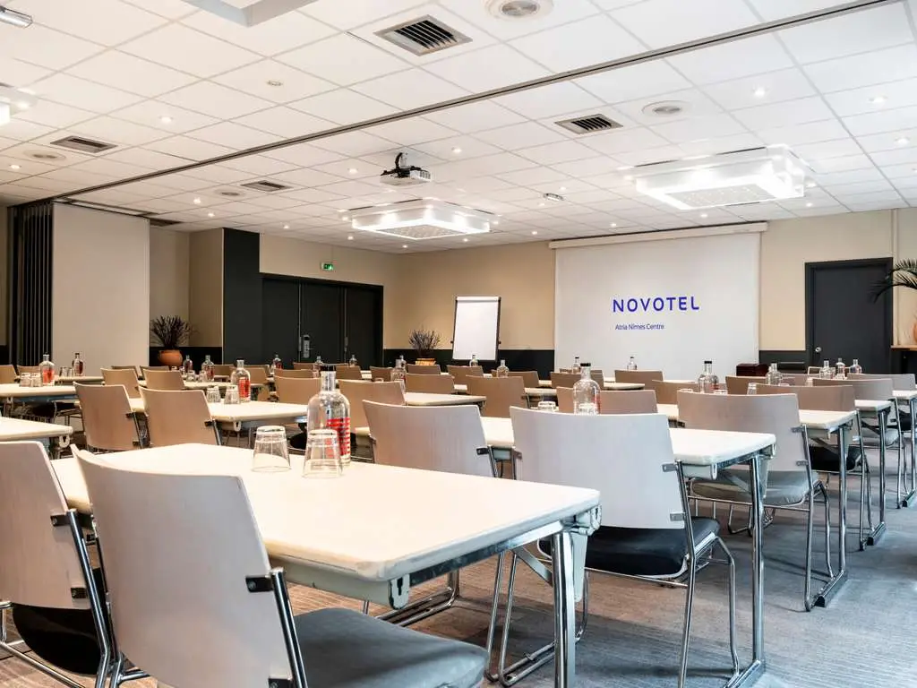 Novotel Atria Nîmes Centre 8