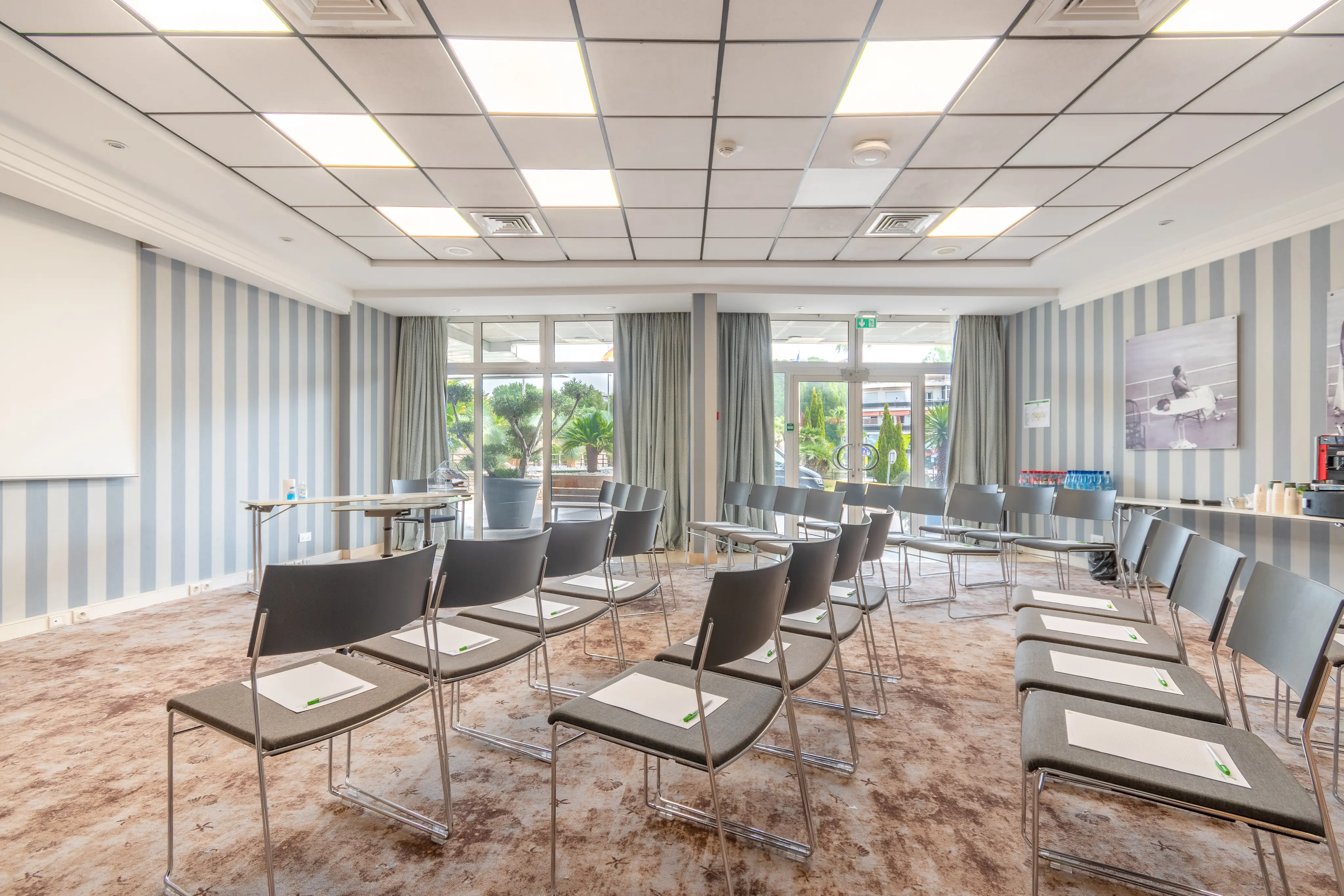 Holiday Inn Nice - Port St Laurent 28