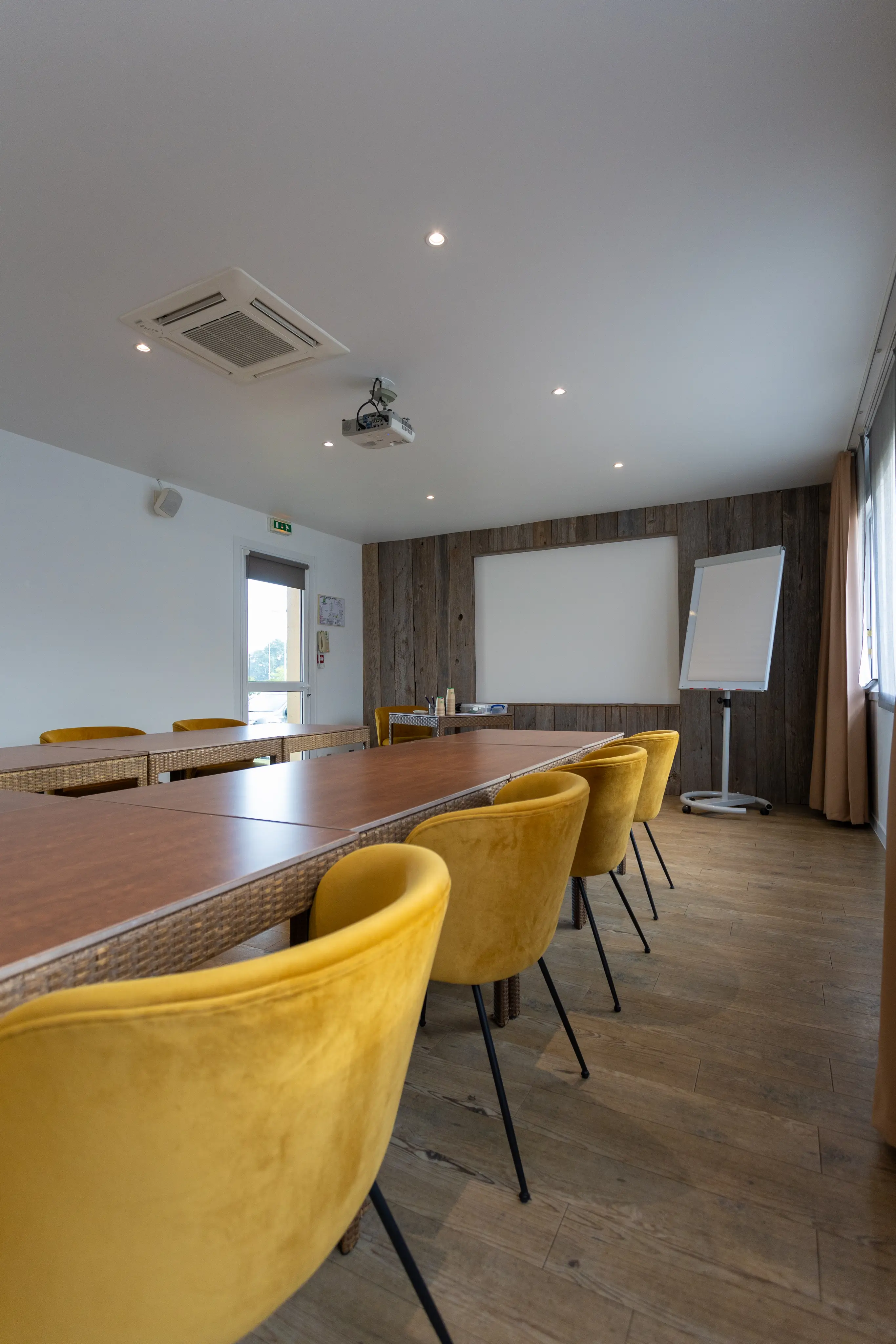 Ibis Styles Cholet 16