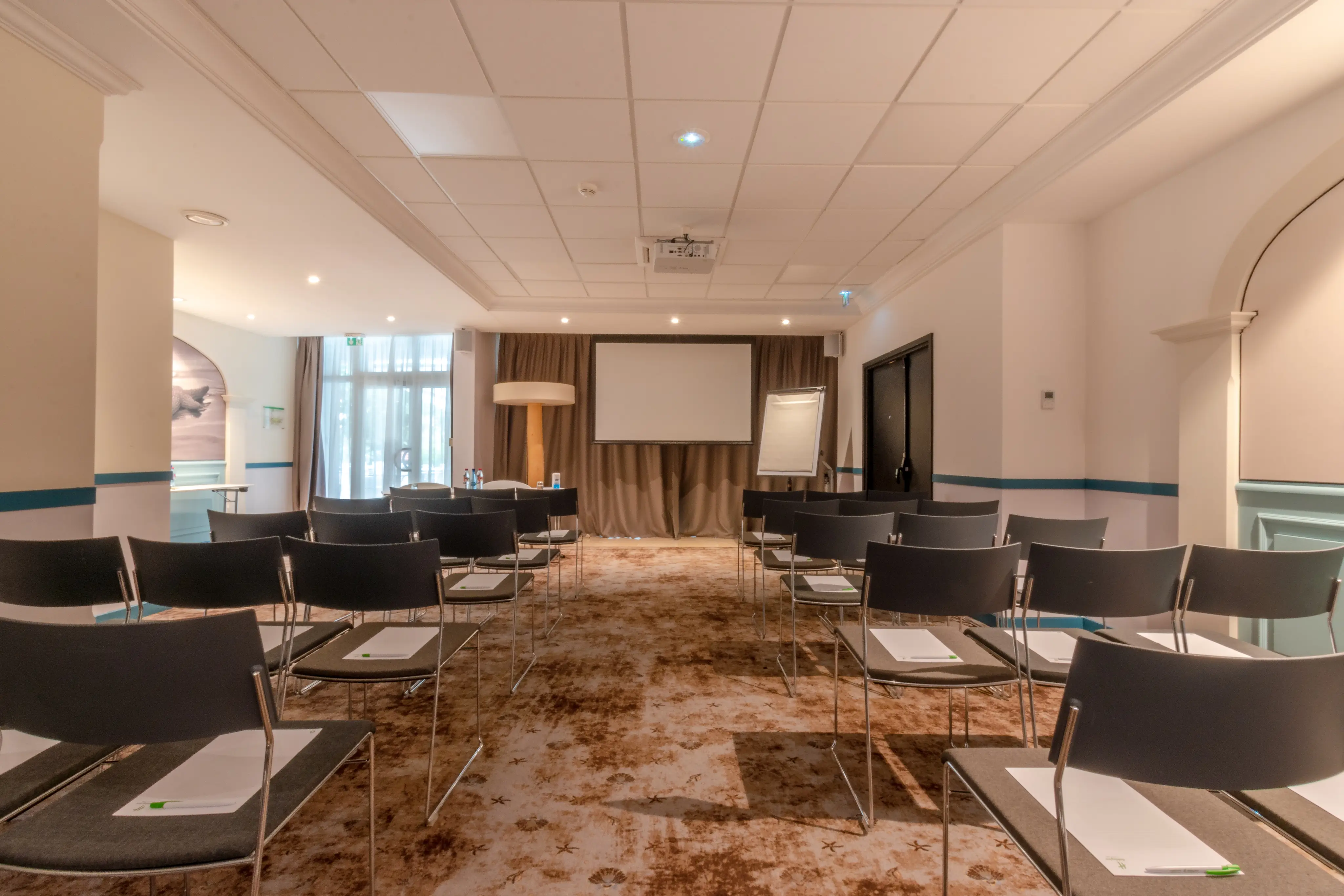 Holiday Inn Nice - Port St Laurent 29
