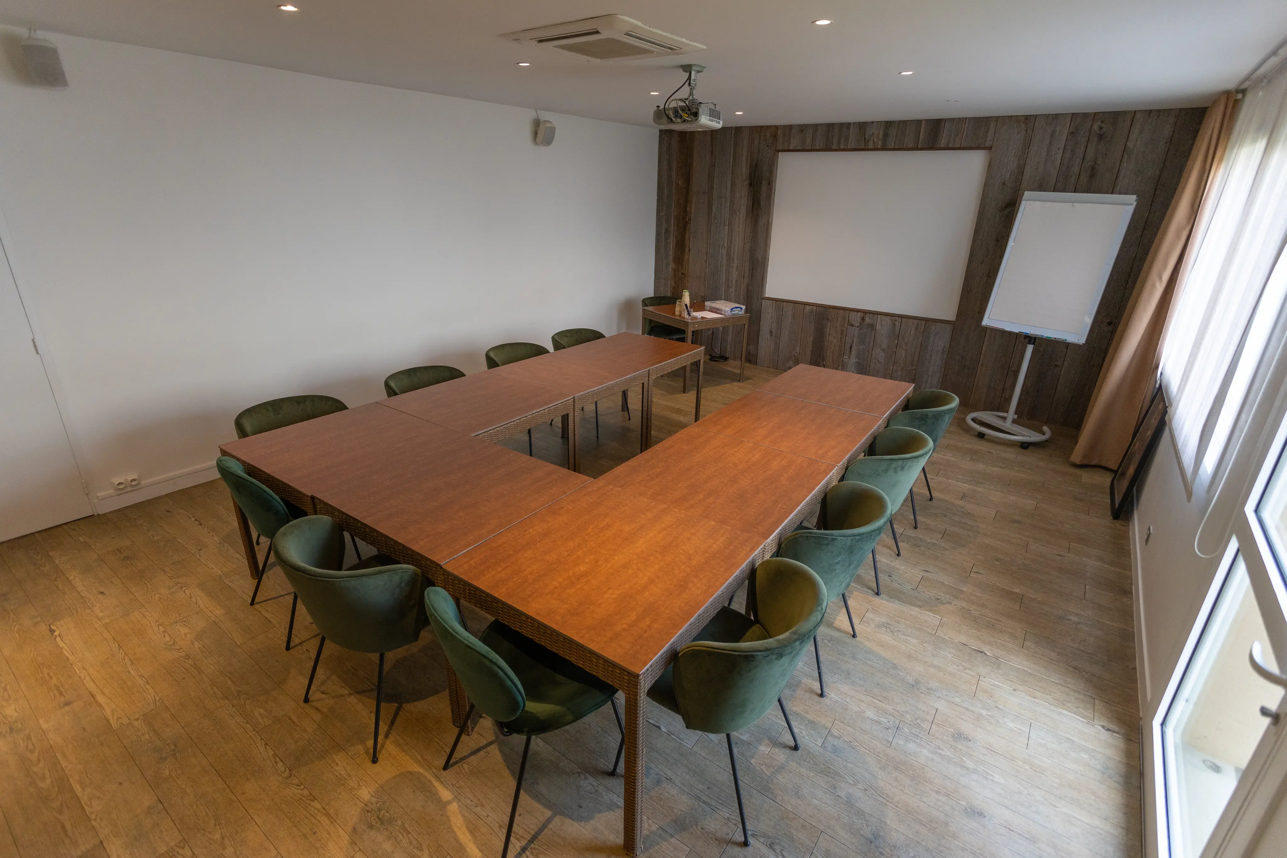 Ibis Styles Cholet 14