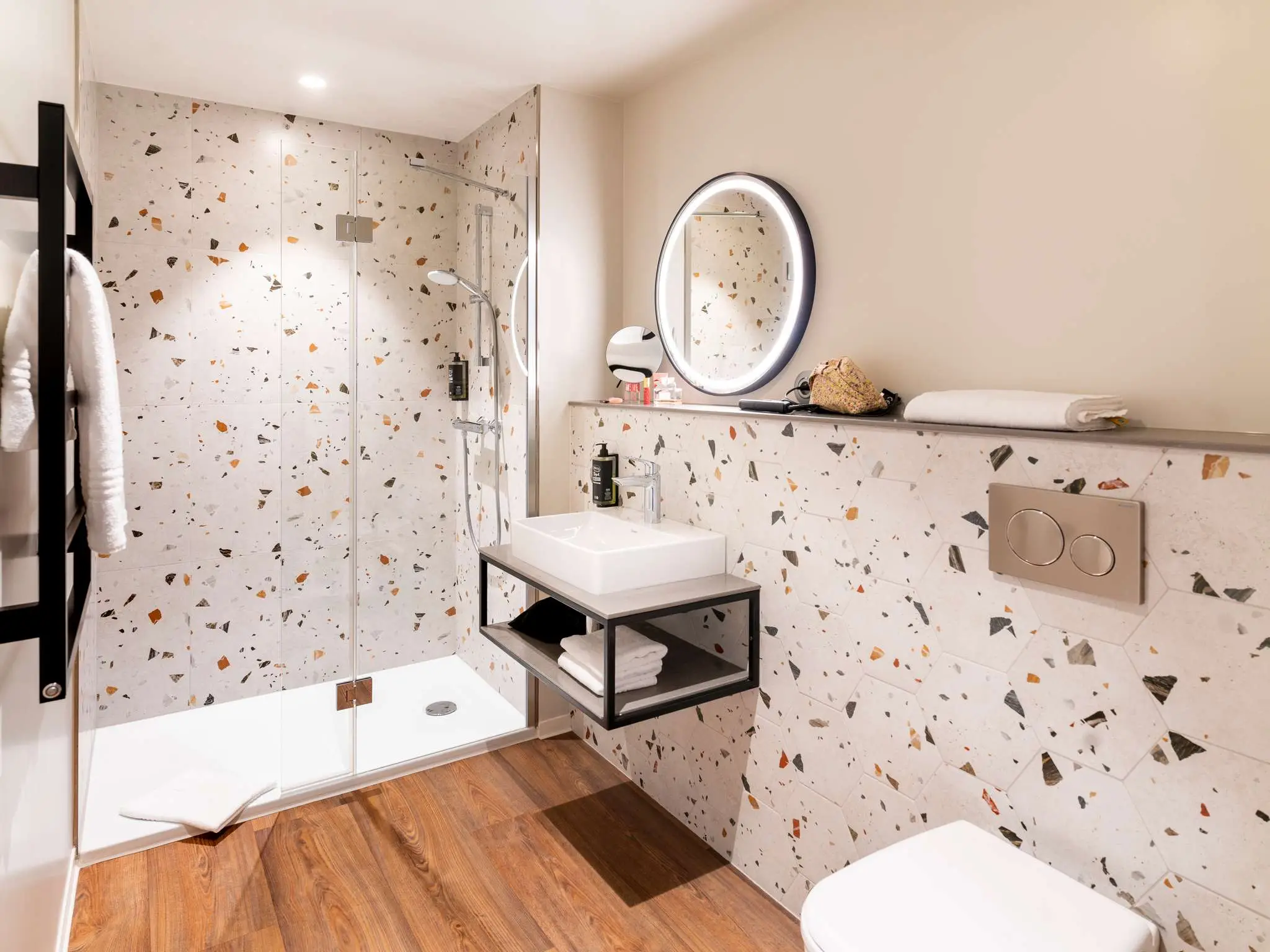 Ibis Styles Strasbourg Centre République 9