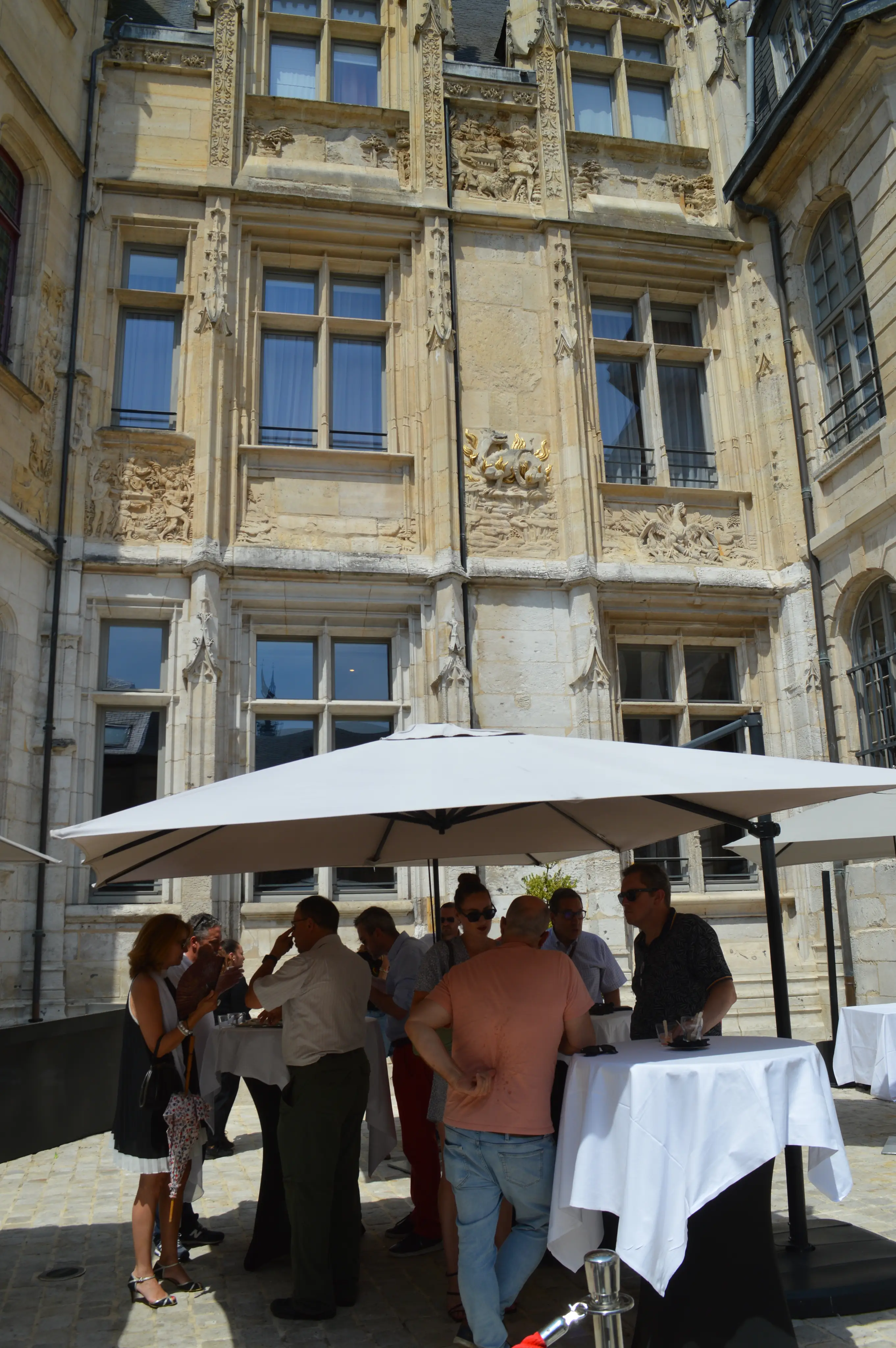 Hôtel de Bourgtheroulde 14