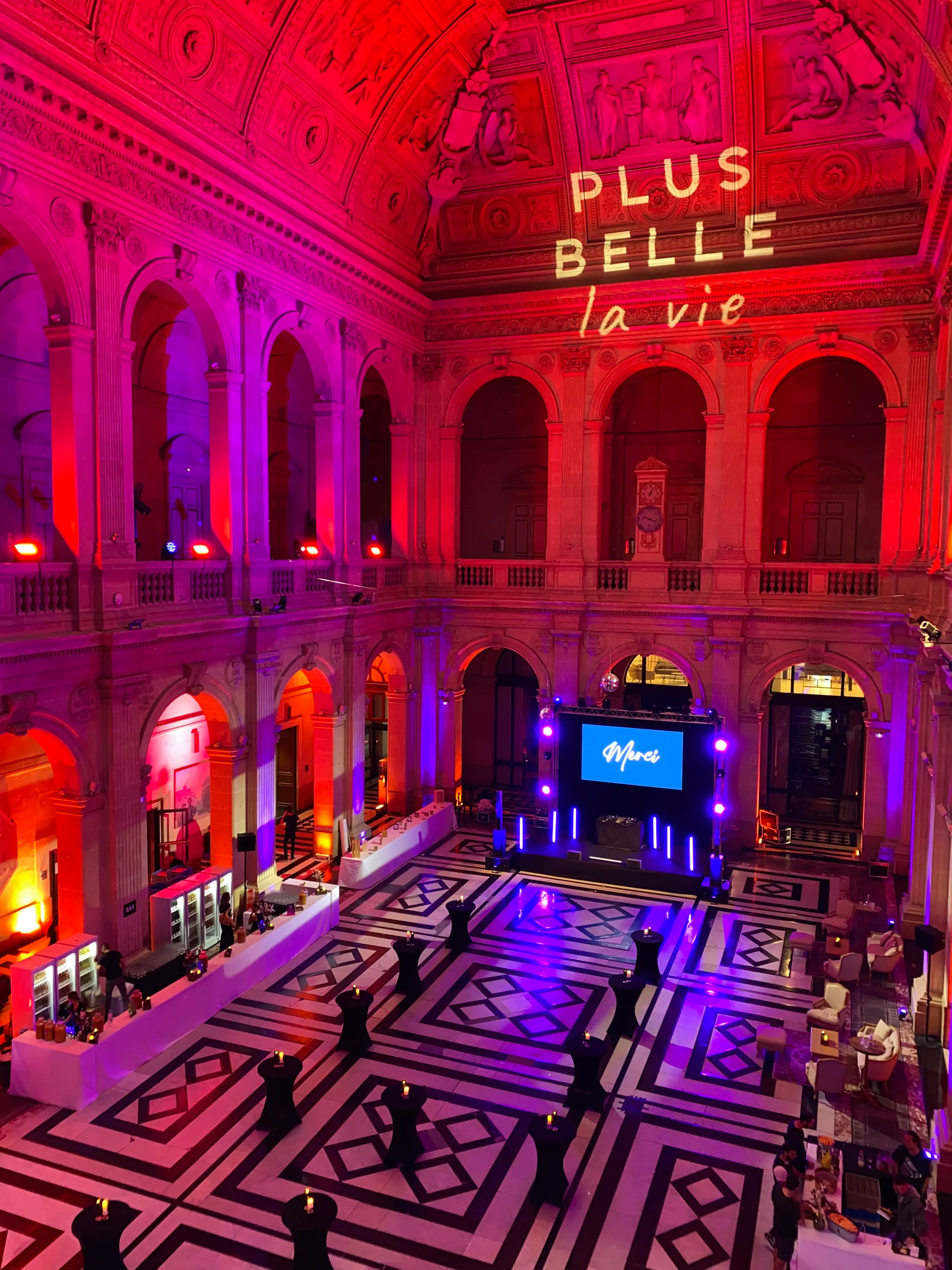 Le Palais de la Bourse 8