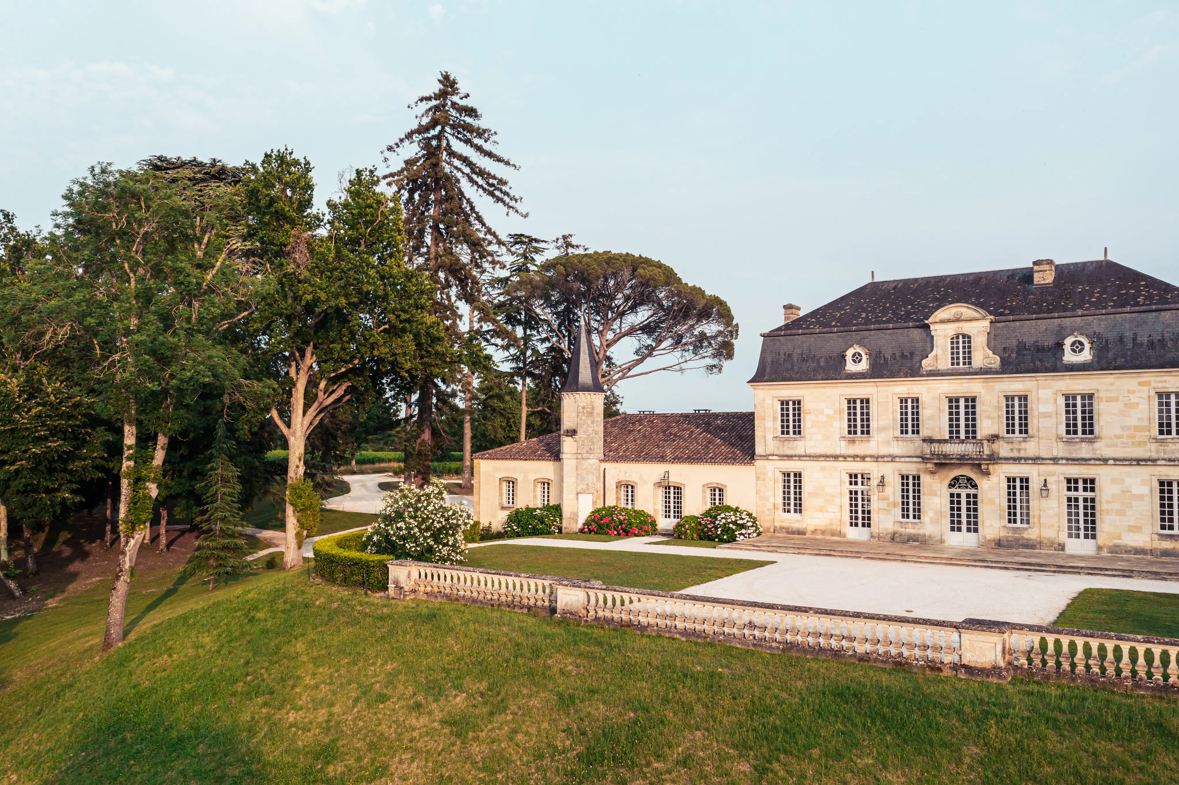 Château Couhins-Lurton 6