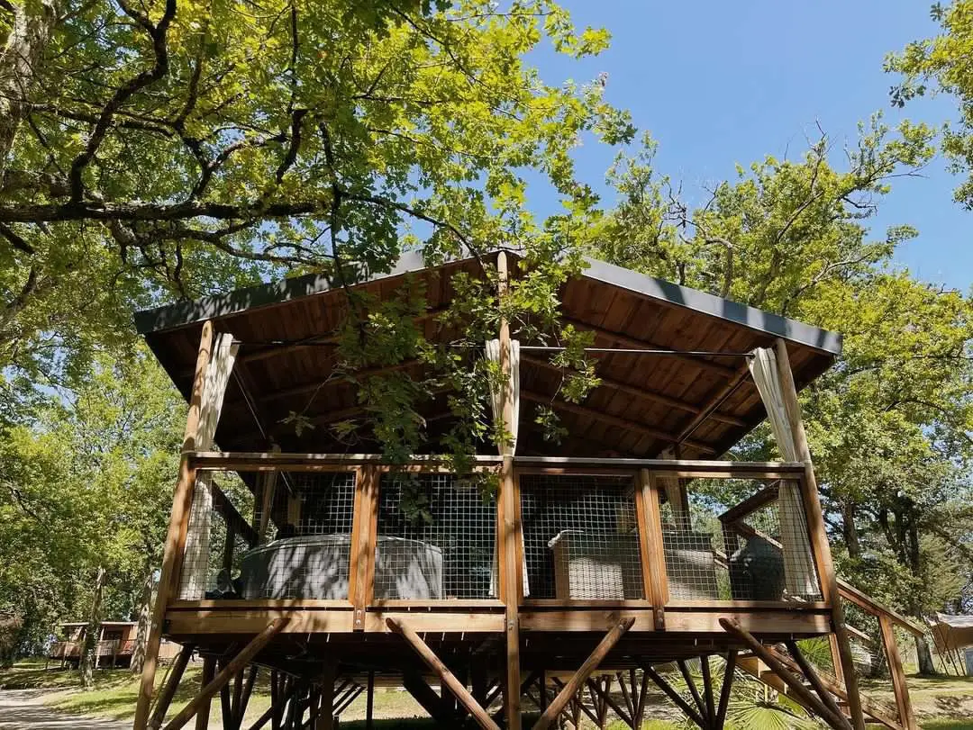 Whaka Lodge, Luxury Camp 49