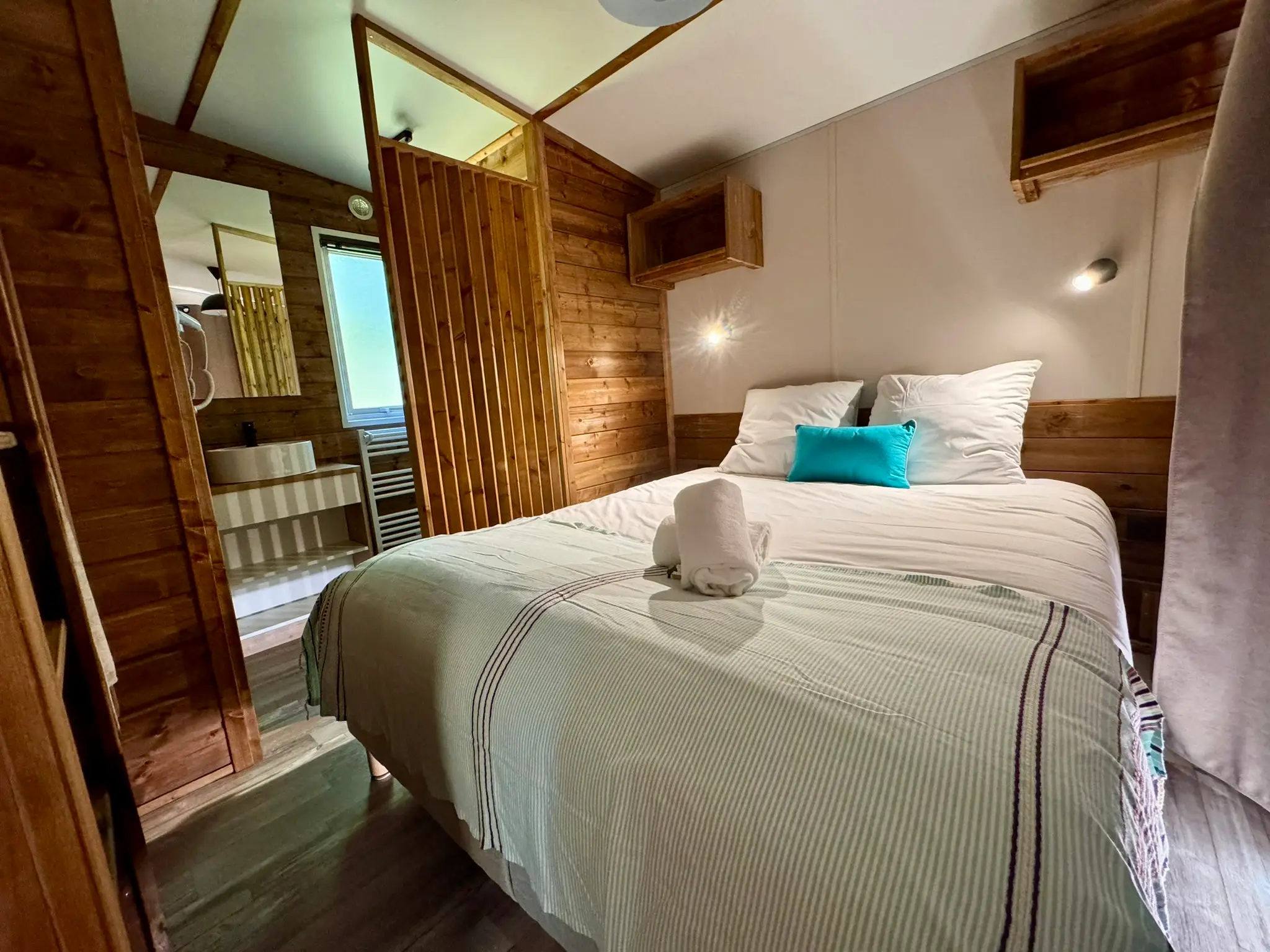Whaka Lodge, Luxury Camp 47