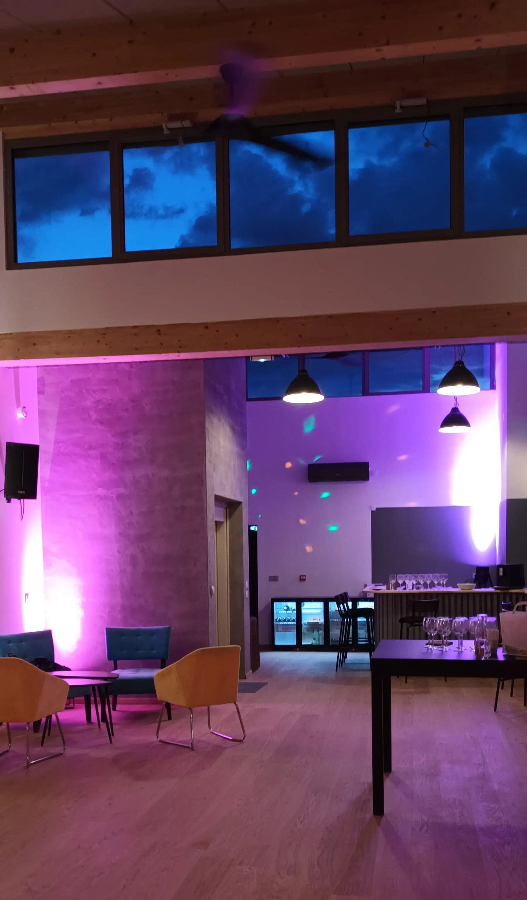 LE LIEU EVENEMENT 7