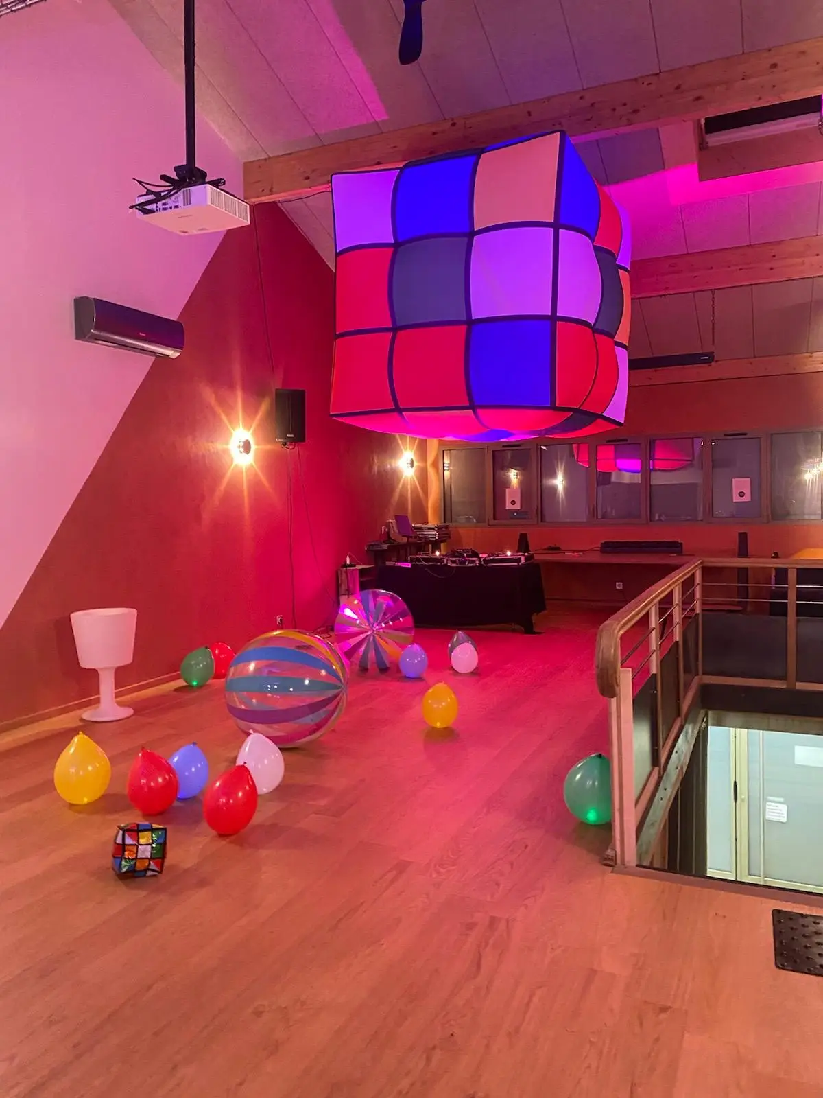 LE LIEU EVENEMENT 3