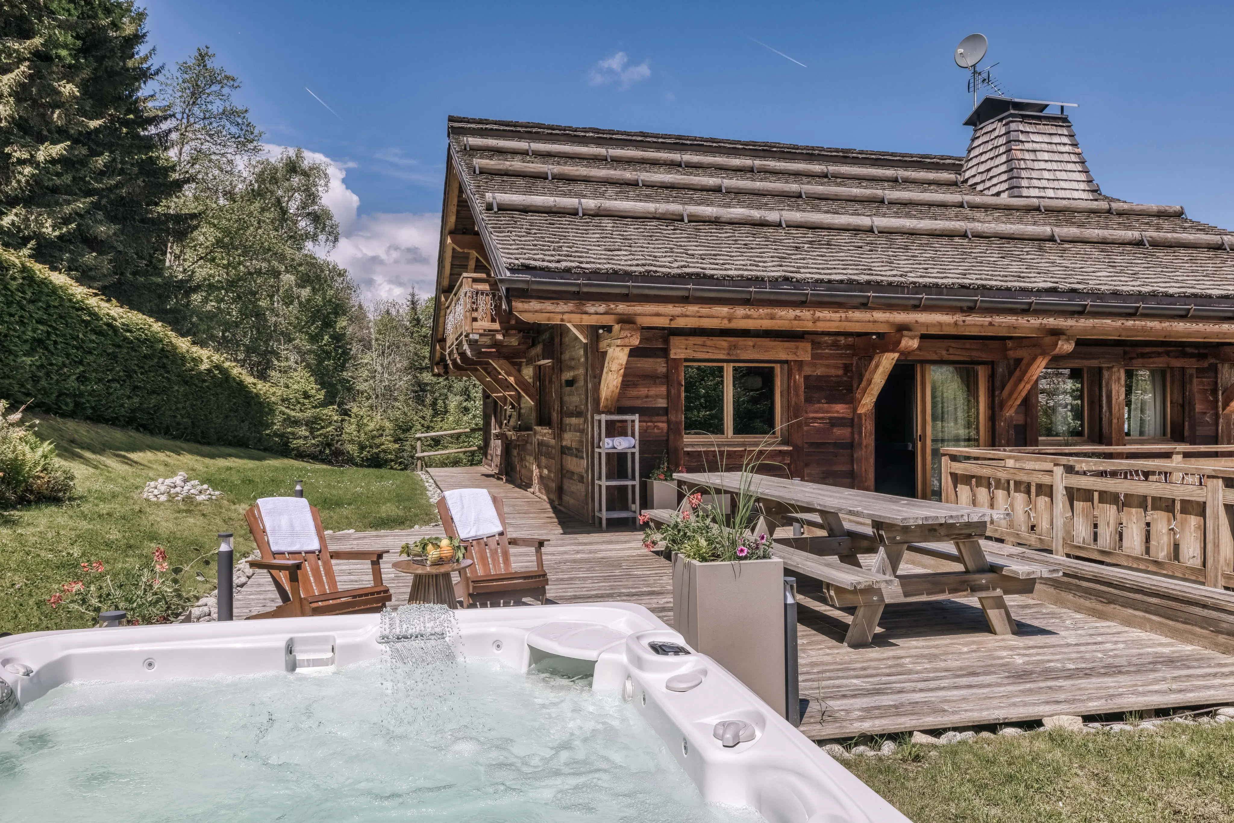 LE HAMEAU DU RENARD BLANC 200